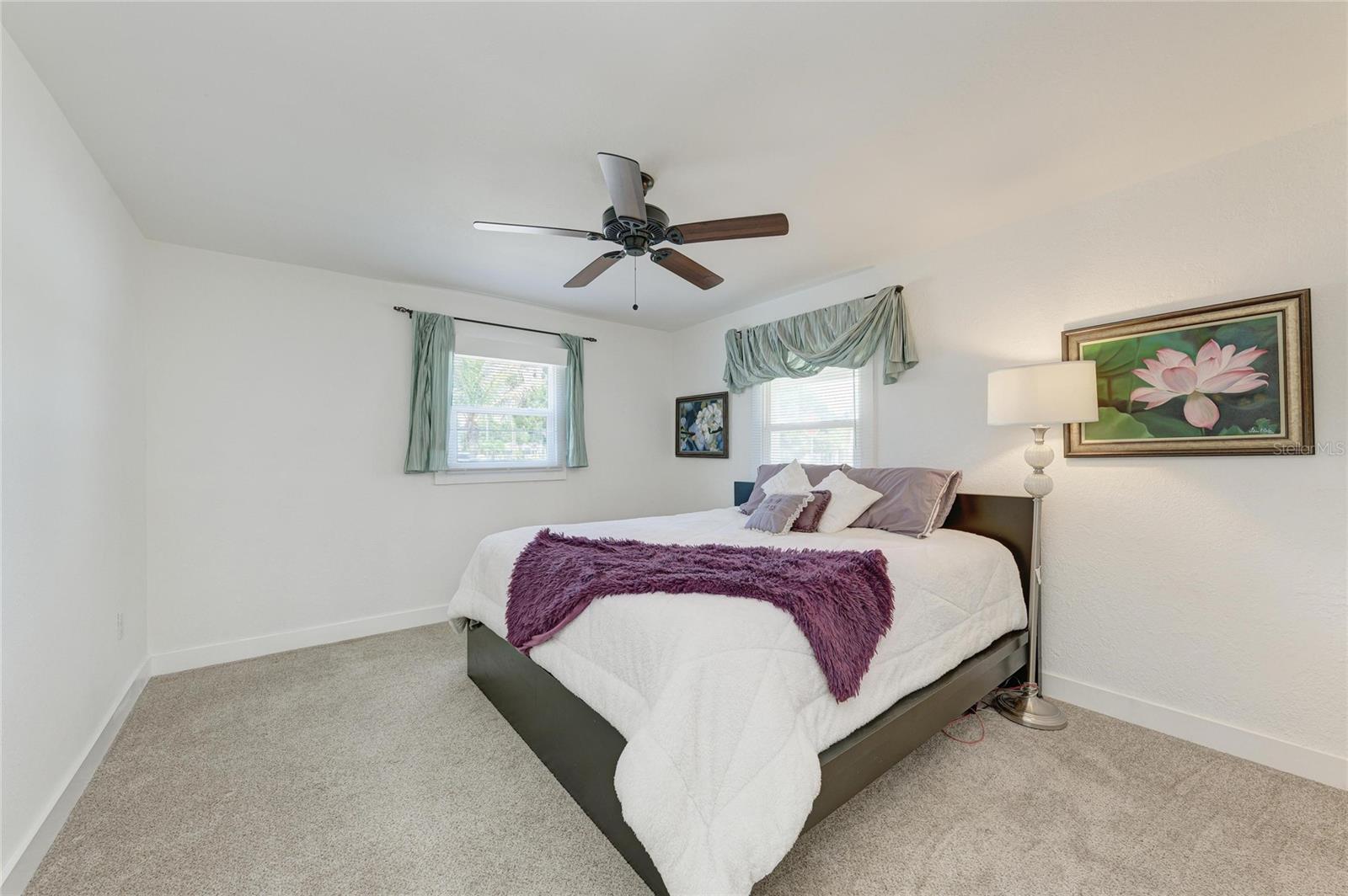 901 OAK ST SW — photo 16