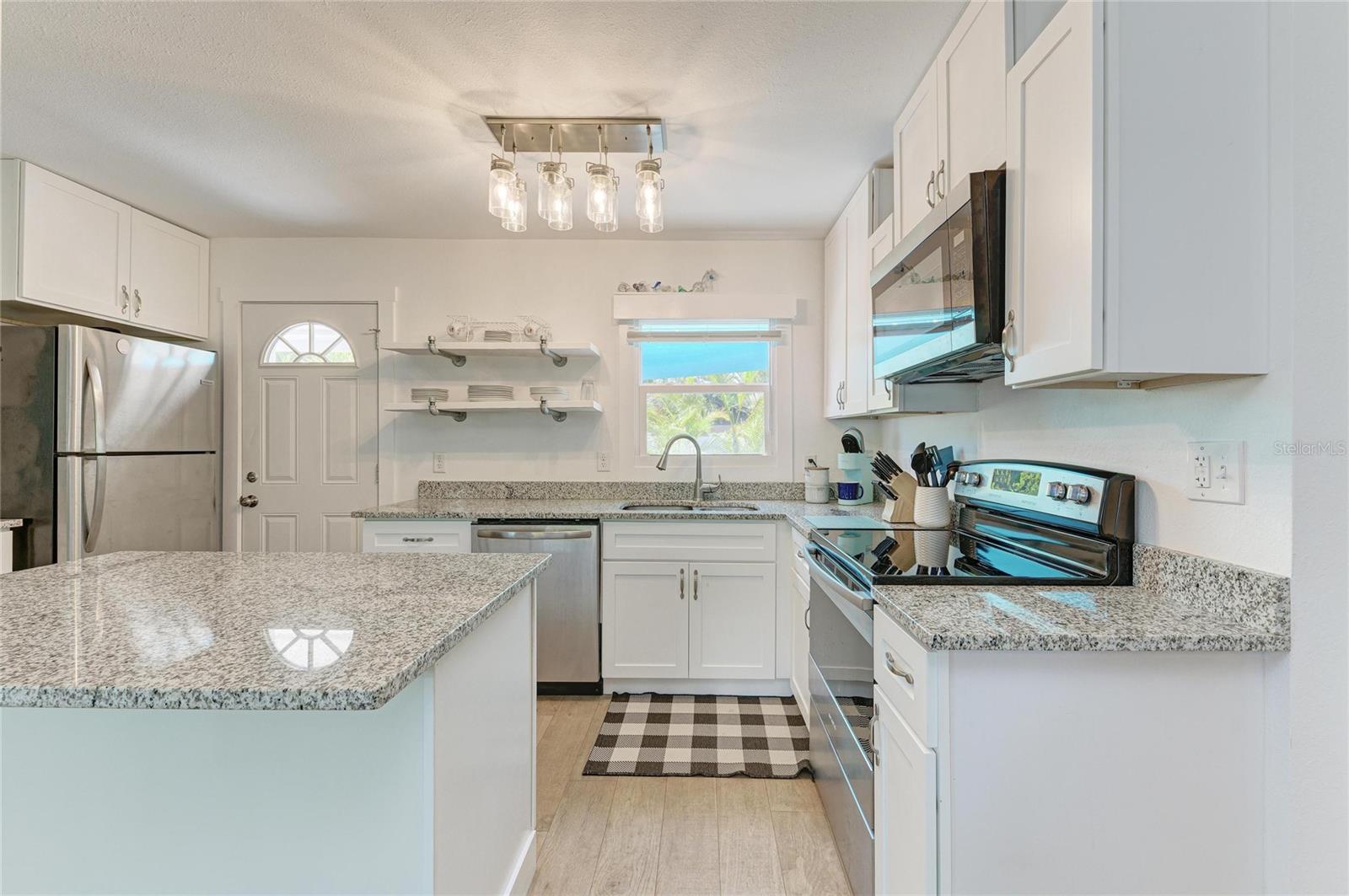 901 OAK ST SW — photo 15
