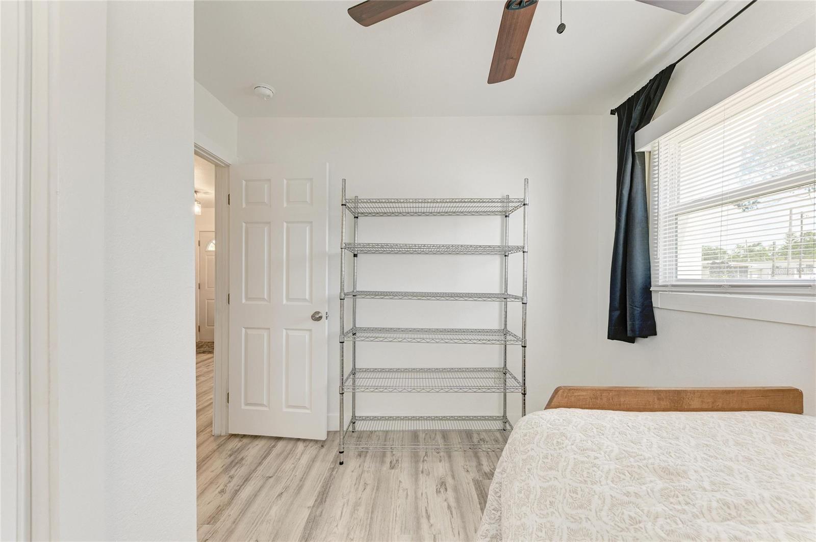 901 OAK ST SW — photo 50
