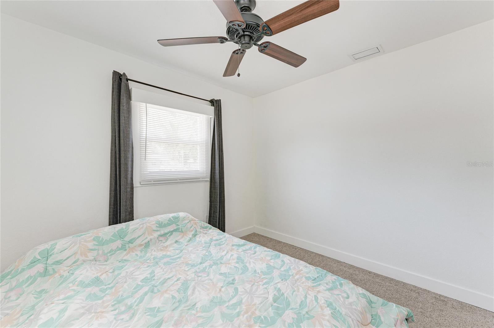 901 OAK ST SW — photo 24