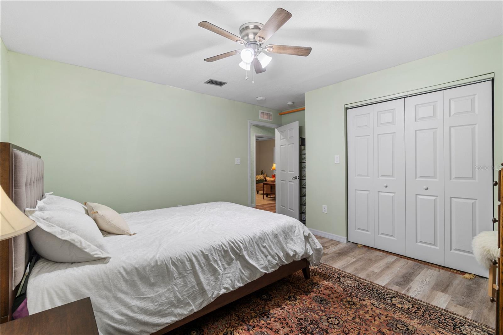 207 W WHEELER RD — photo 18