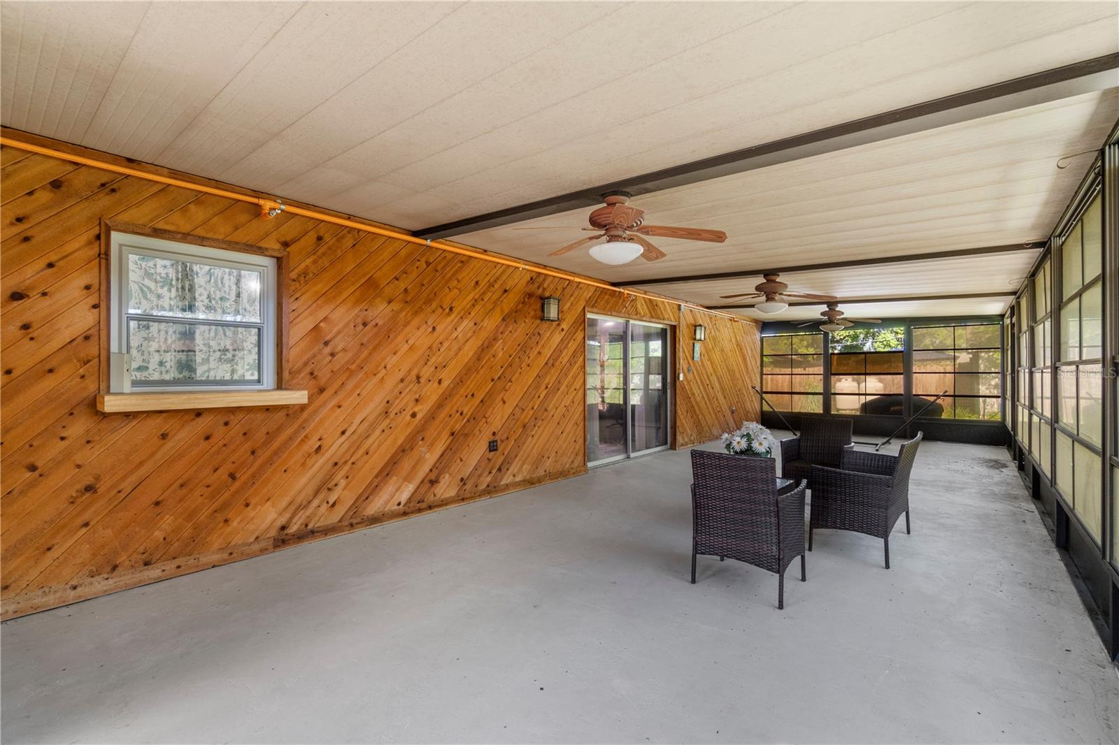 207 W WHEELER RD — photo 35