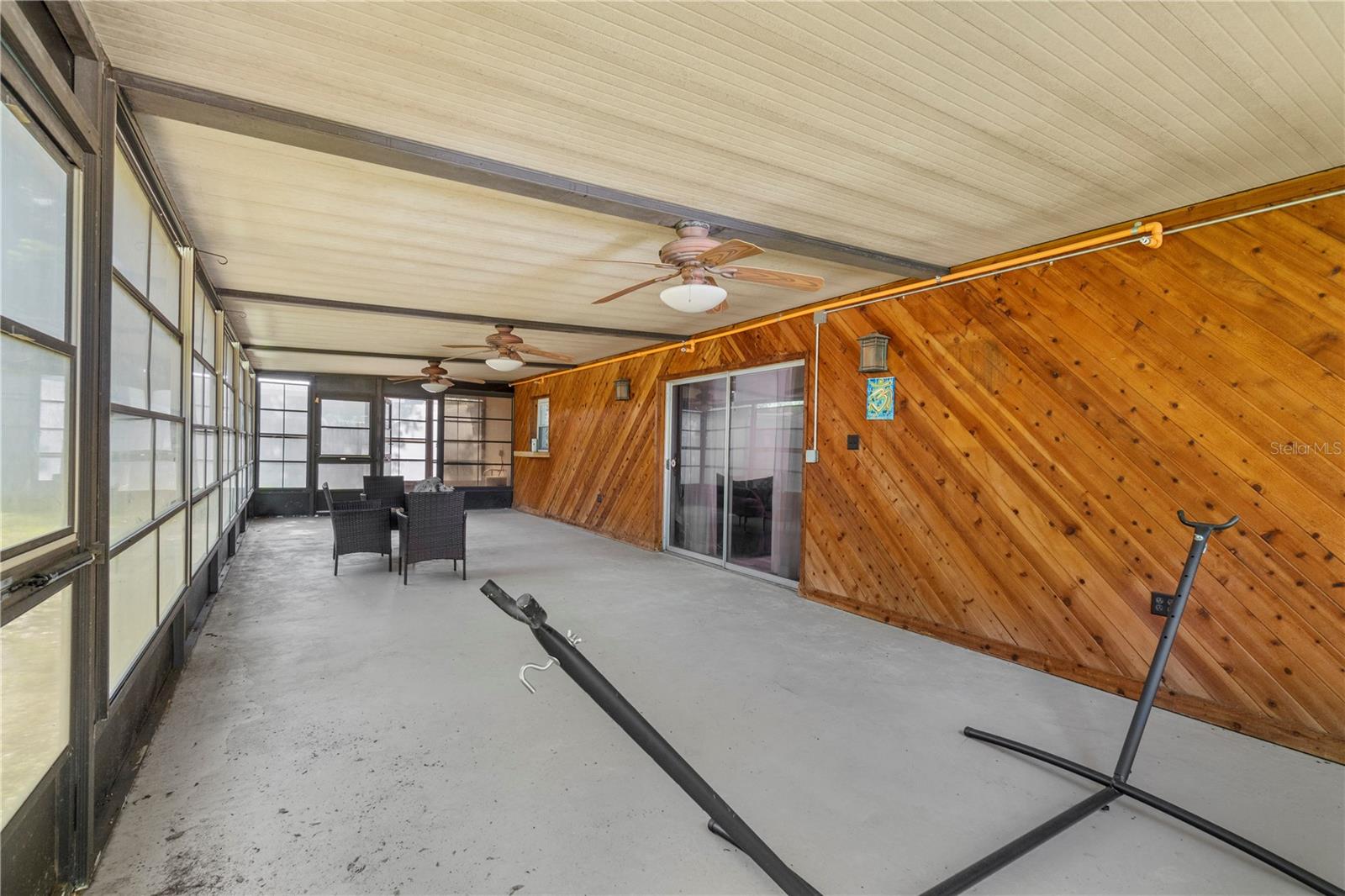207 W WHEELER RD — photo 34