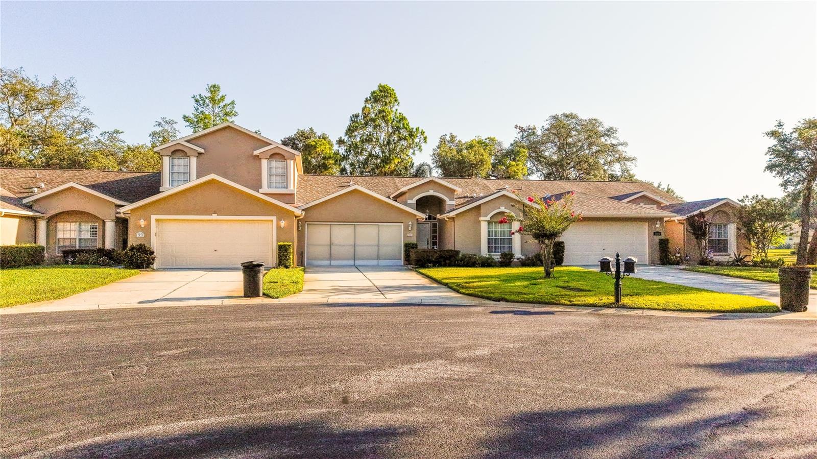 7541 MOORGATE CT — photo 34
