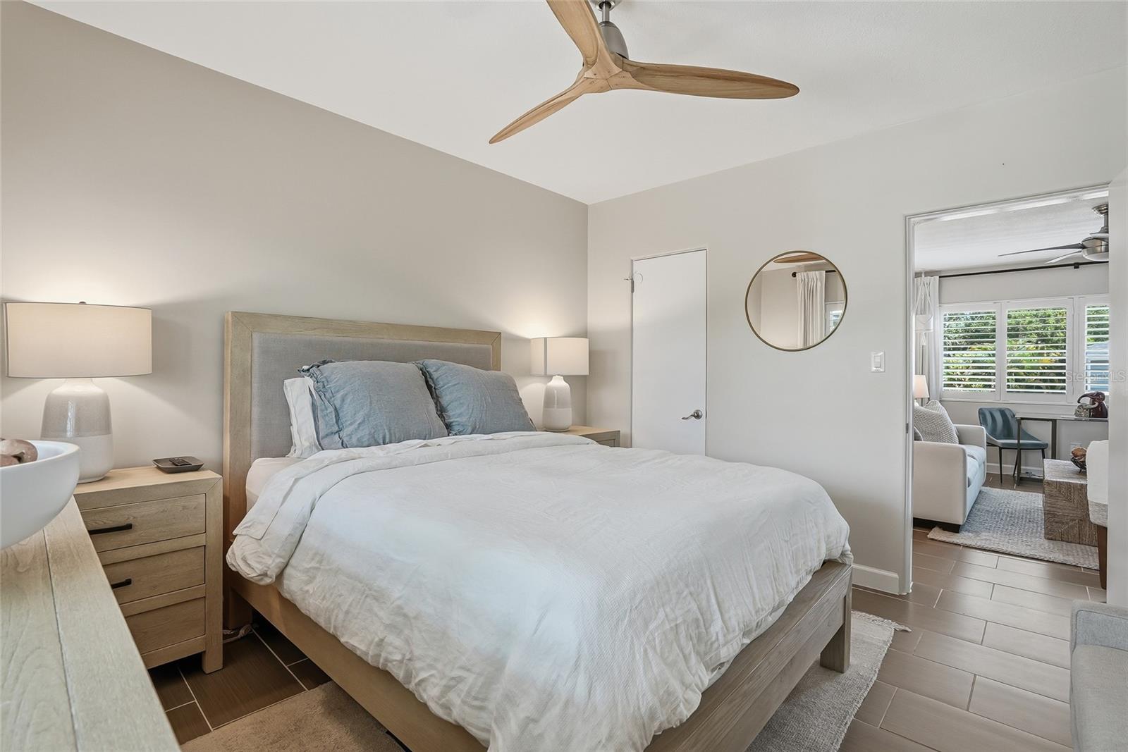 410 12TH AVE NE #8 — photo 9