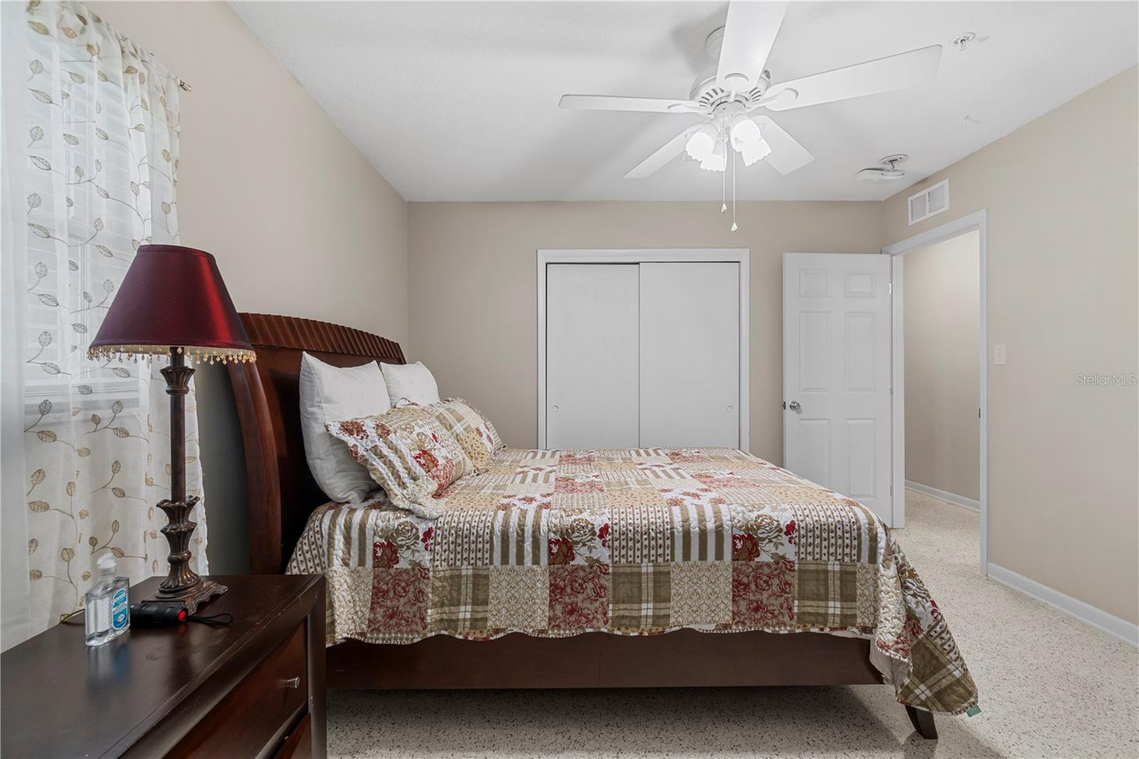 207 W WHEELER RD — photo 29