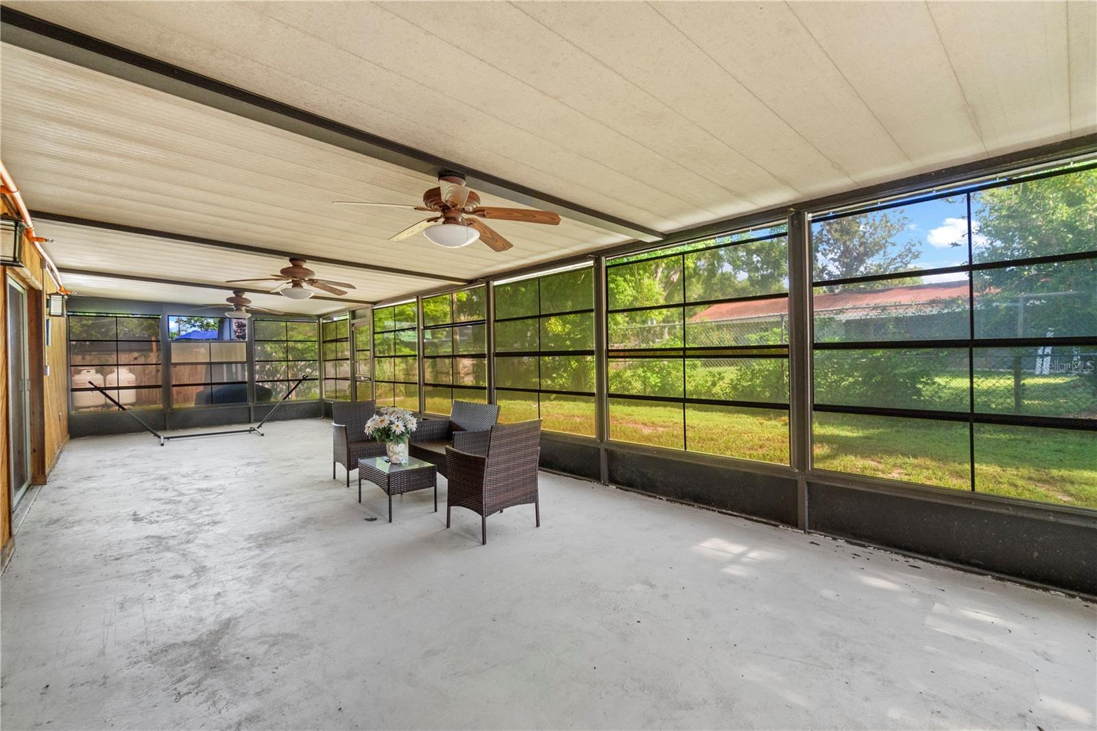 207 W WHEELER RD — photo 35