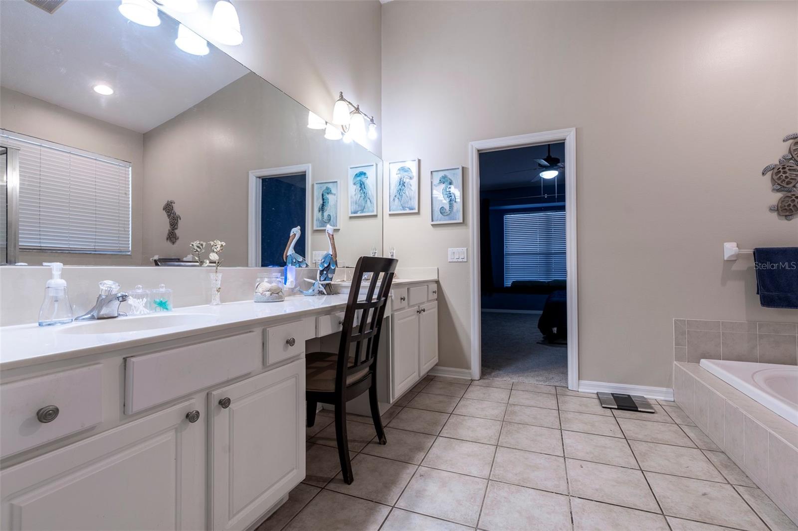 7605 NOTTINGHILL SKY DR — photo 35