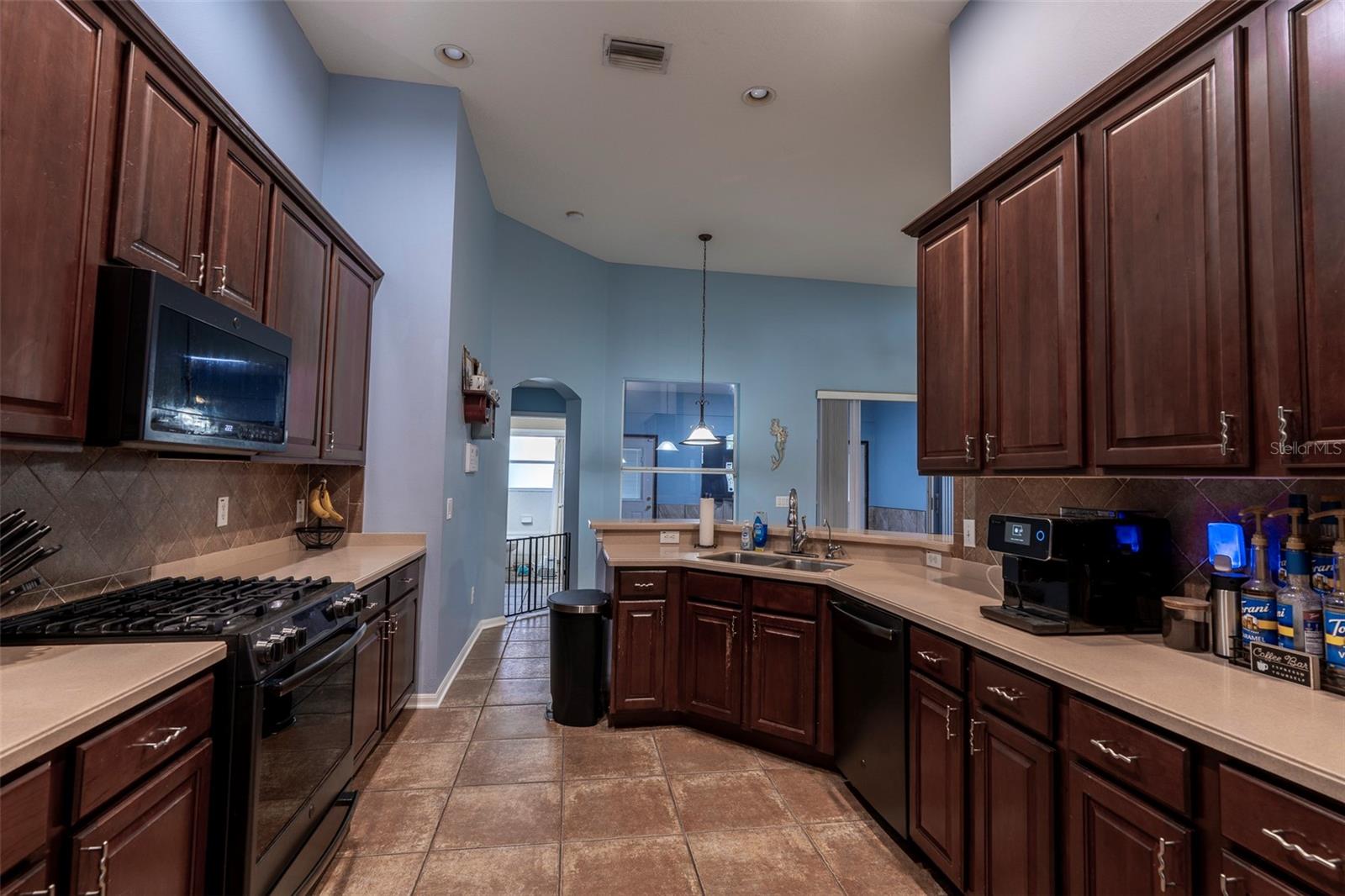 7605 NOTTINGHILL SKY DR — photo 27