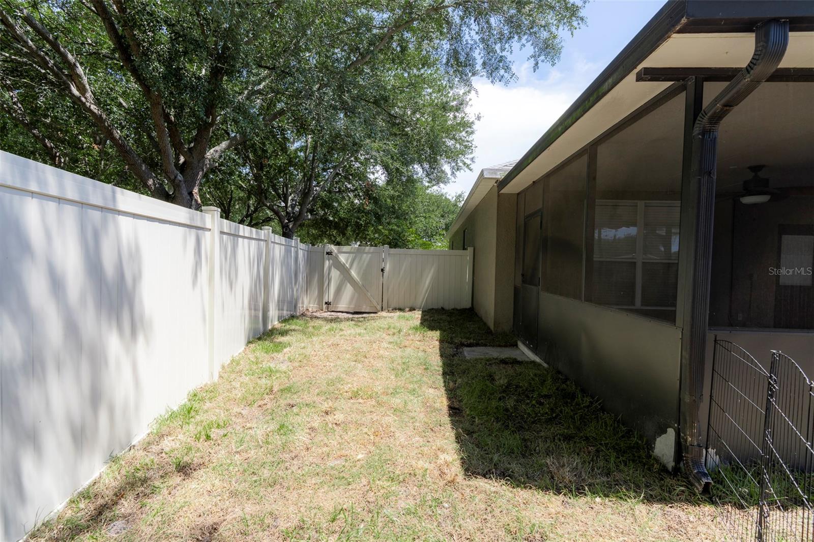 7605 NOTTINGHILL SKY DR — photo 63
