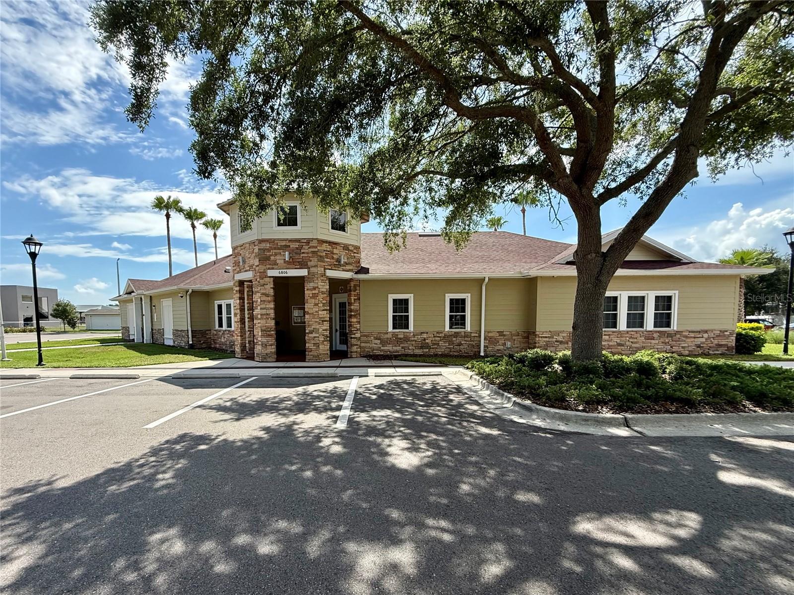 7605 NOTTINGHILL SKY DR — photo 69