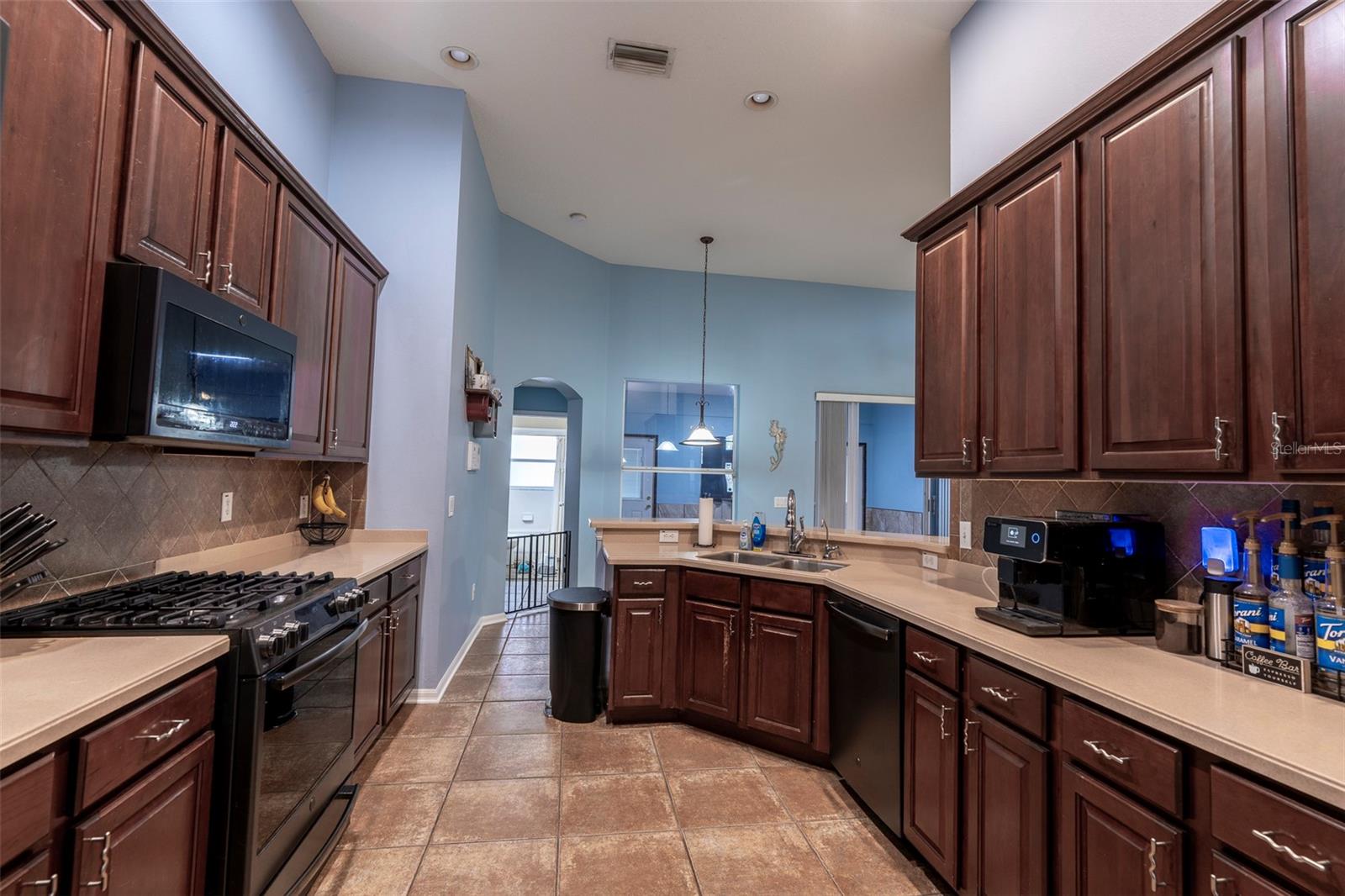 7605 NOTTINGHILL SKY DR — photo 28