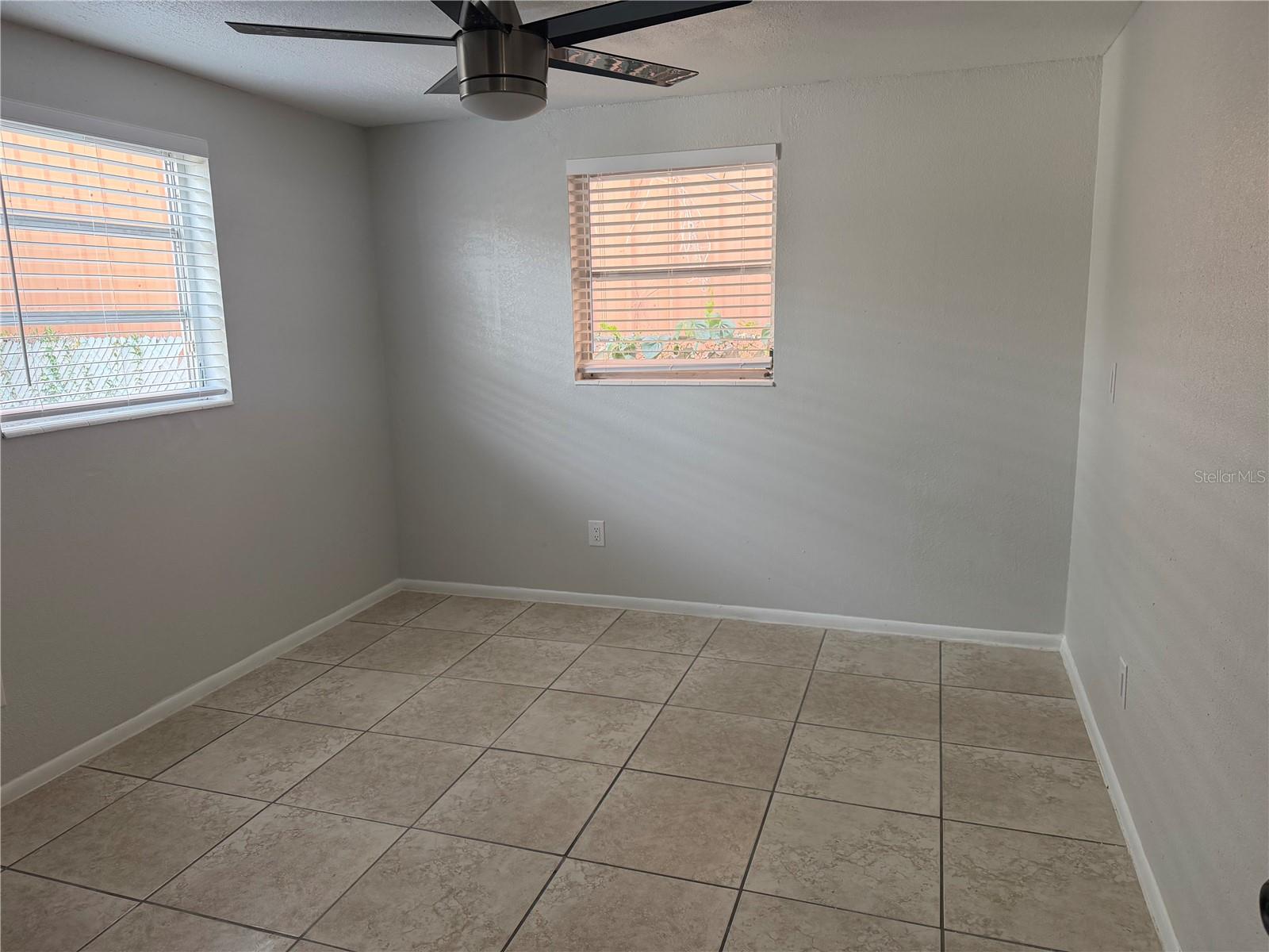 3009 W WATERS AVE — photo 5