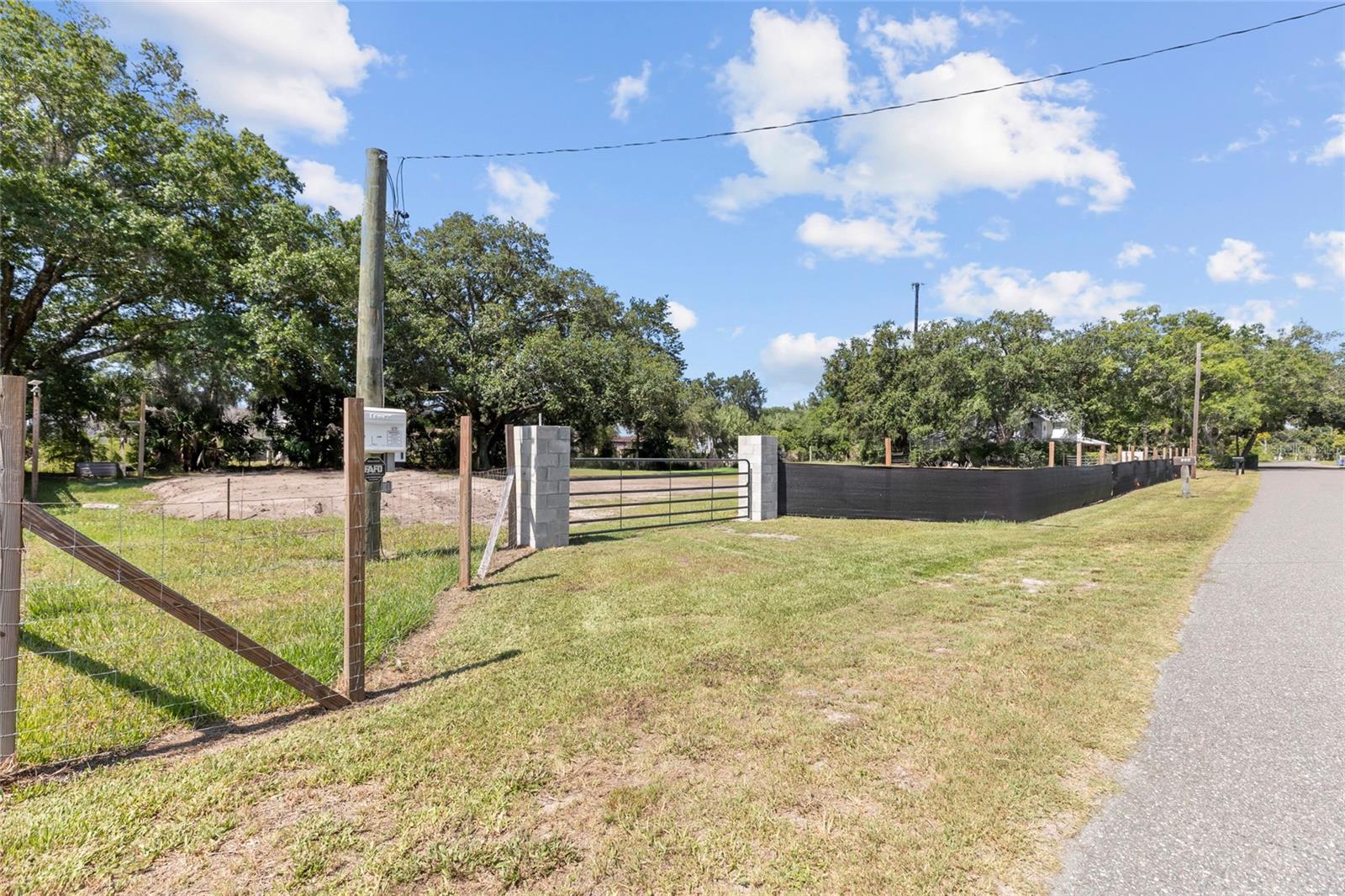 5030 DUQUE RD — photo 10