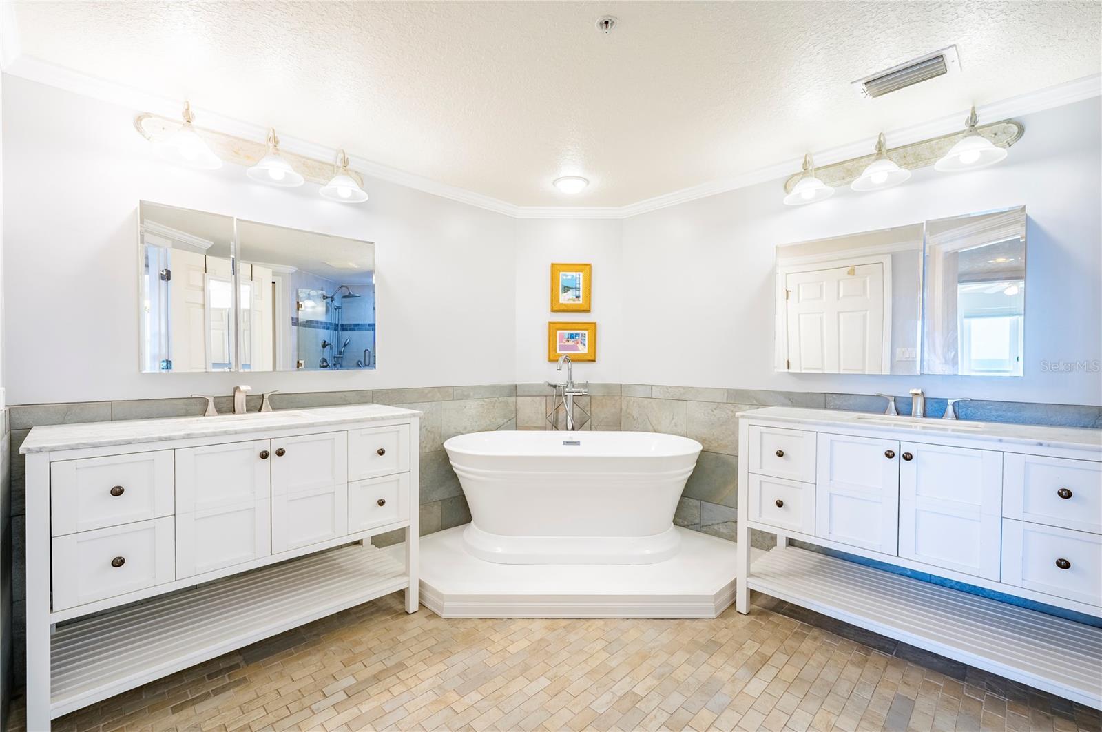 16750 GULF BLVD #311 — photo 34
