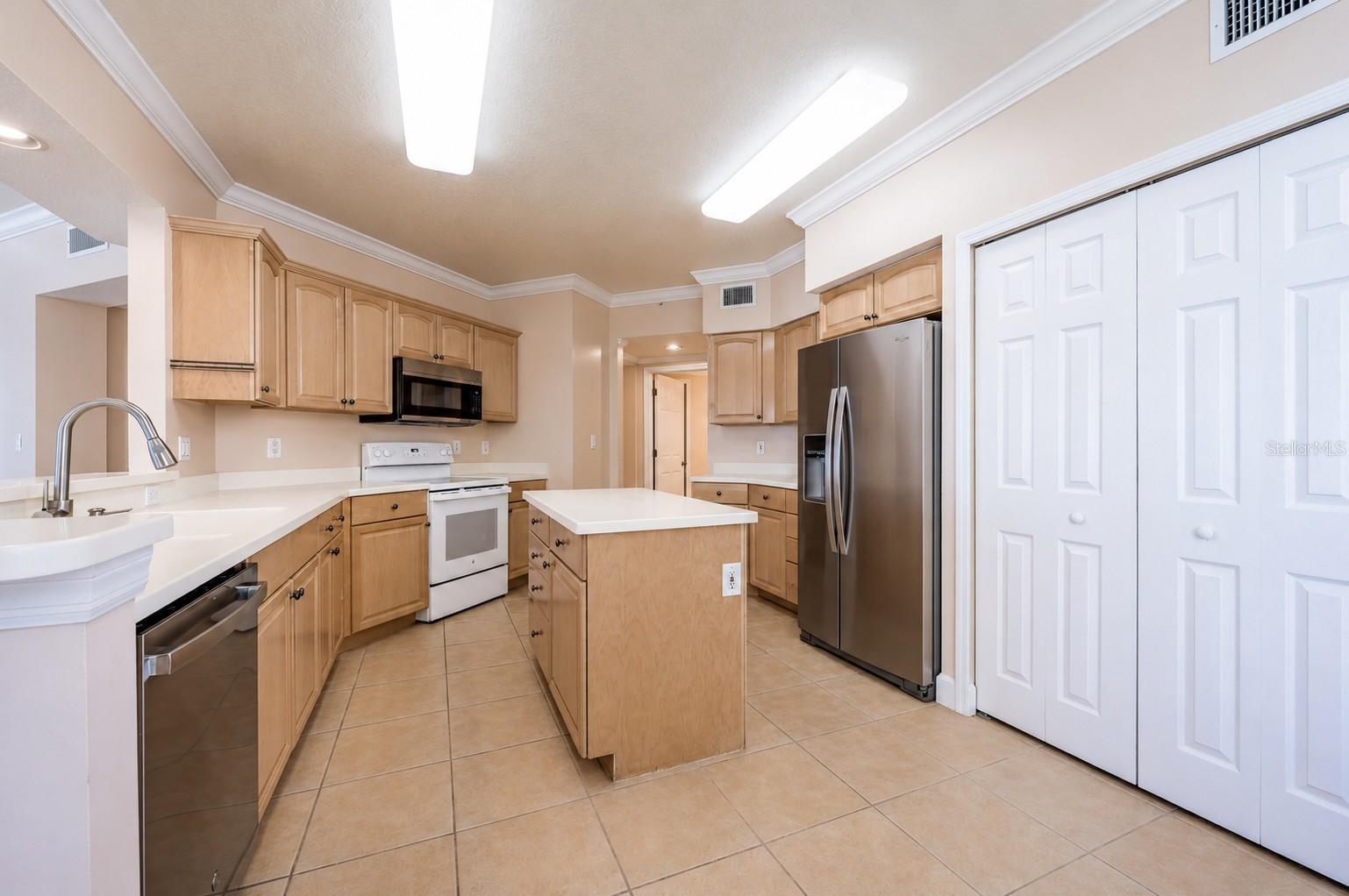 16750 GULF BLVD #311 — photo 10