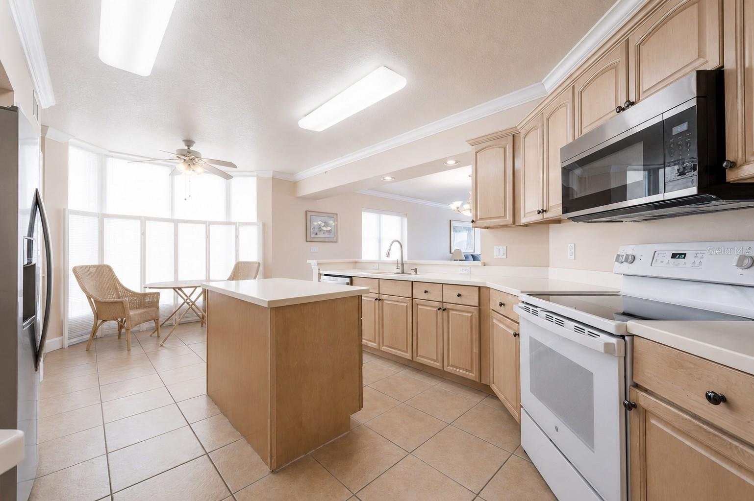 16750 GULF BLVD #311 — photo 11