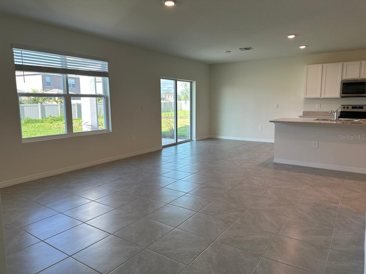 12760 LATERAL ROOT DR — photo 10