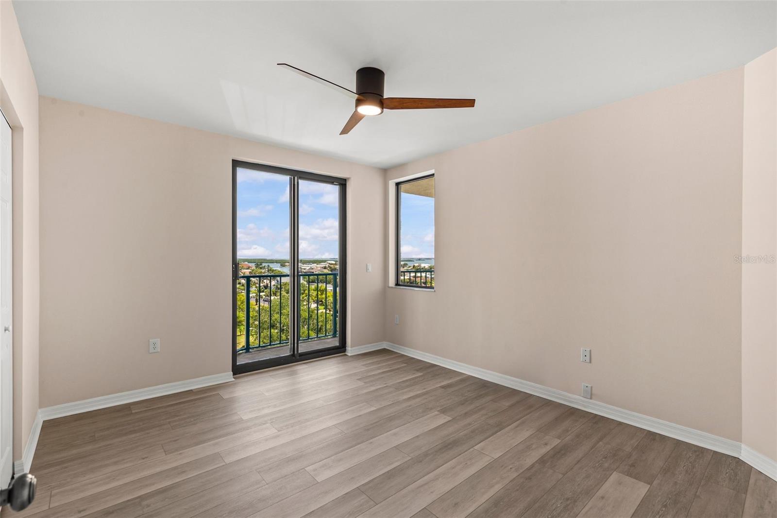 670 ISLAND WAY #800 — photo 38