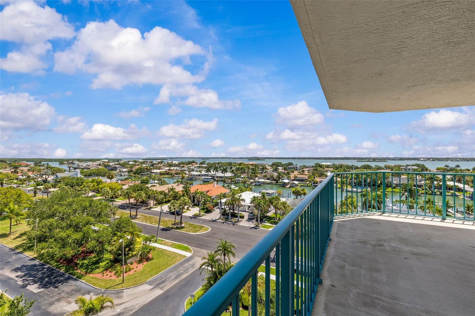 670 ISLAND WAY #800 — photo 45