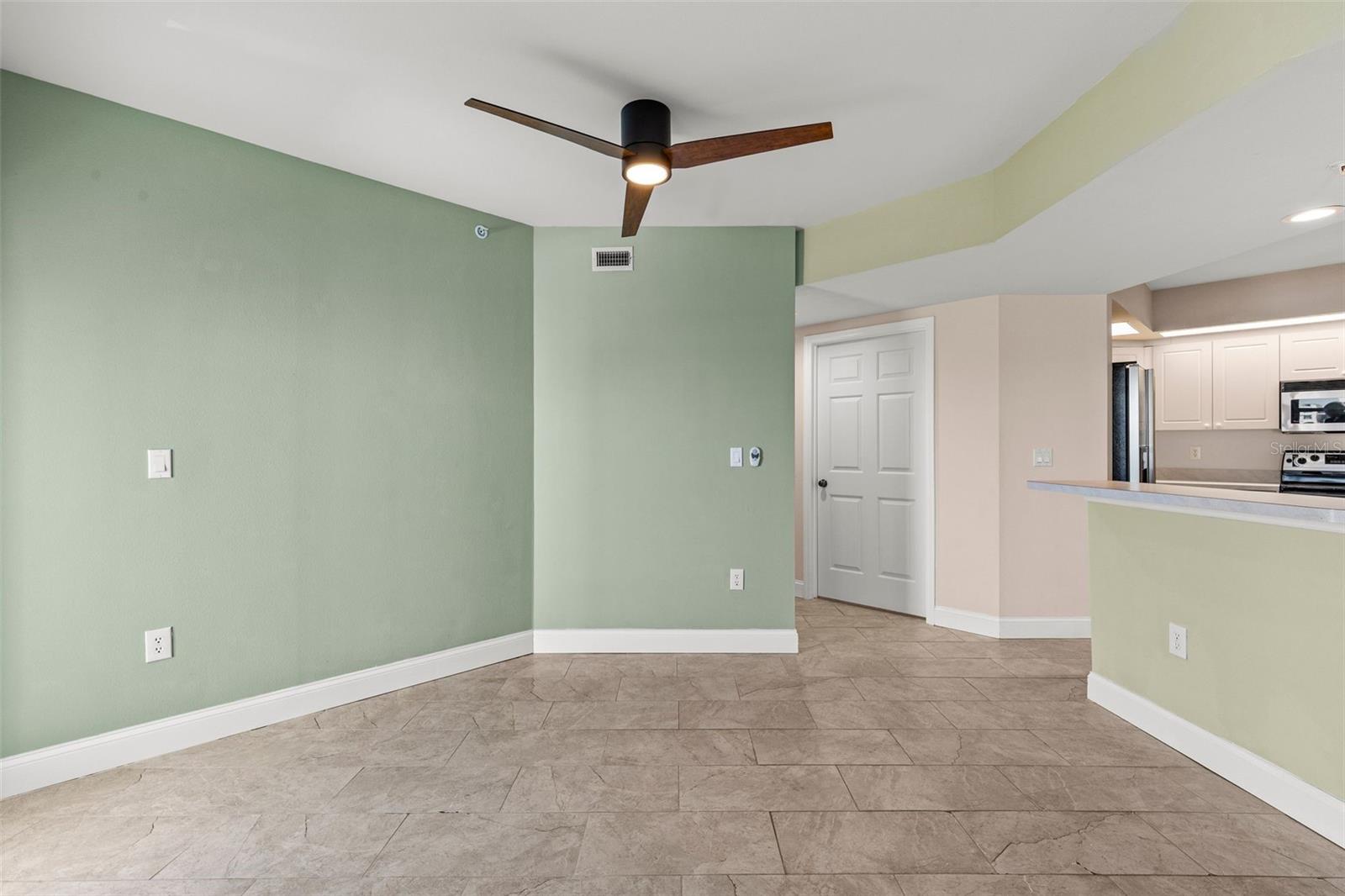 670 ISLAND WAY #800 — photo 36
