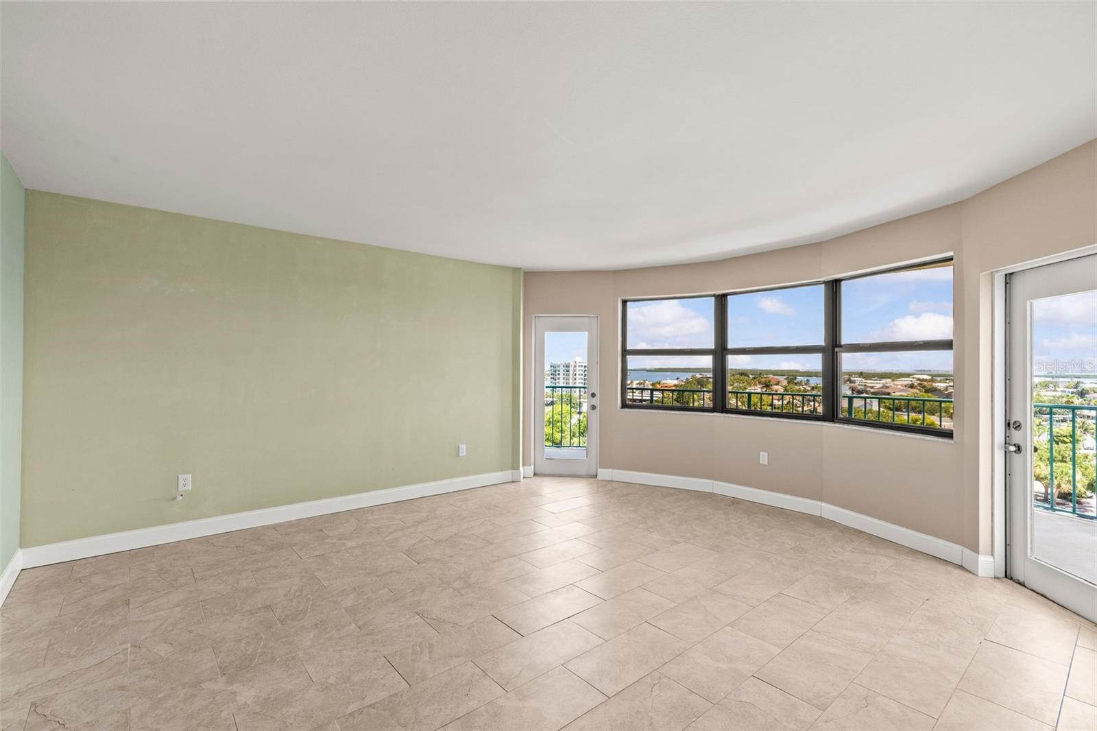 670 ISLAND WAY #800 — photo 17