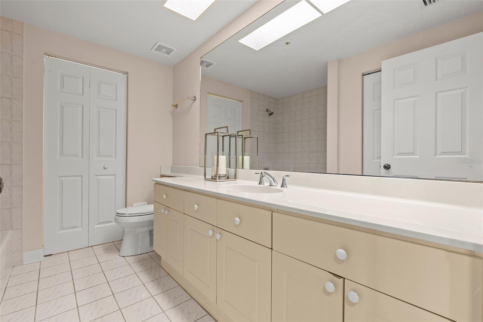 670 ISLAND WAY #800 — photo 40