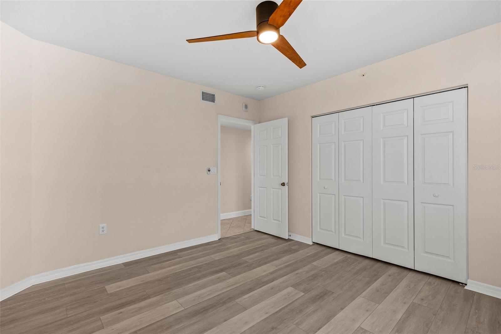 670 ISLAND WAY #800 — photo 39