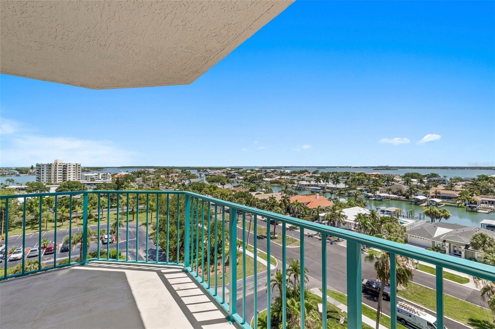 670 ISLAND WAY #800 — photo 14