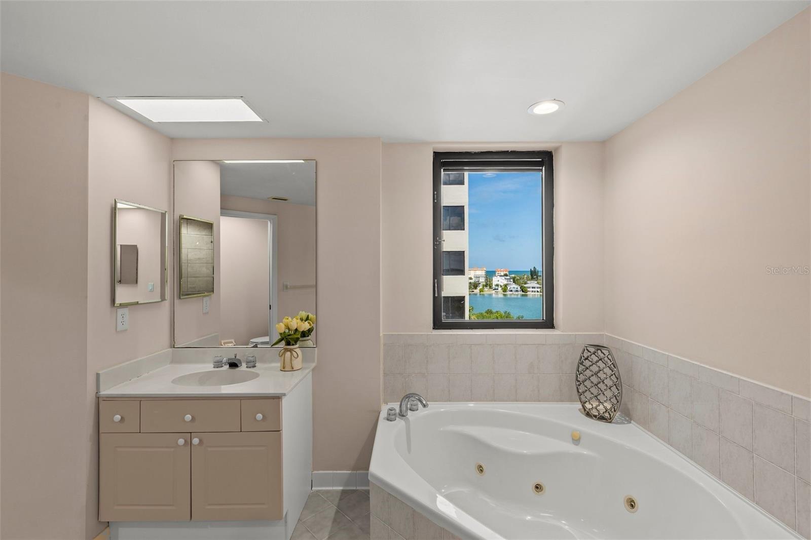 670 ISLAND WAY #800 — photo 27