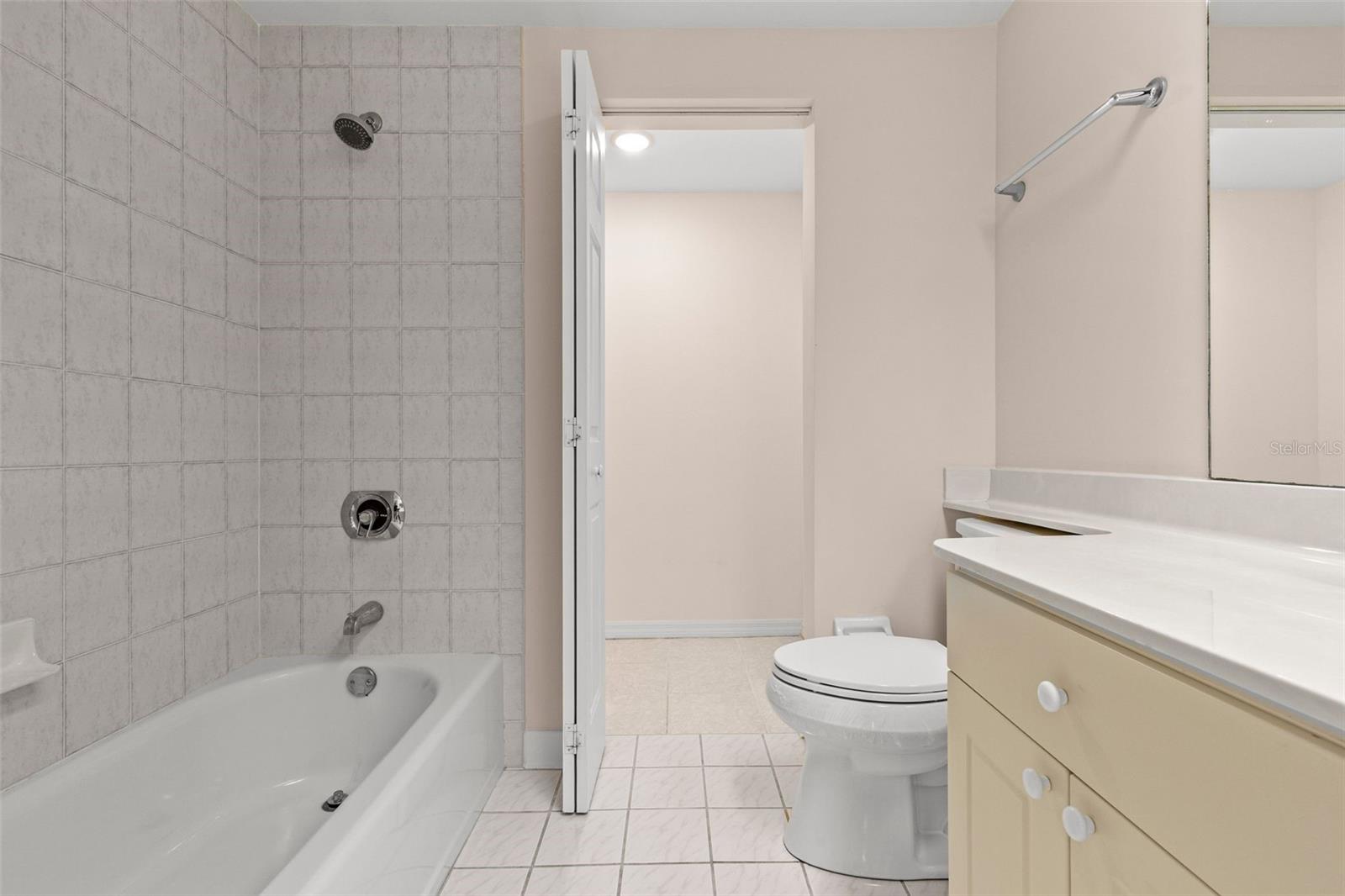 670 ISLAND WAY #800 — photo 41