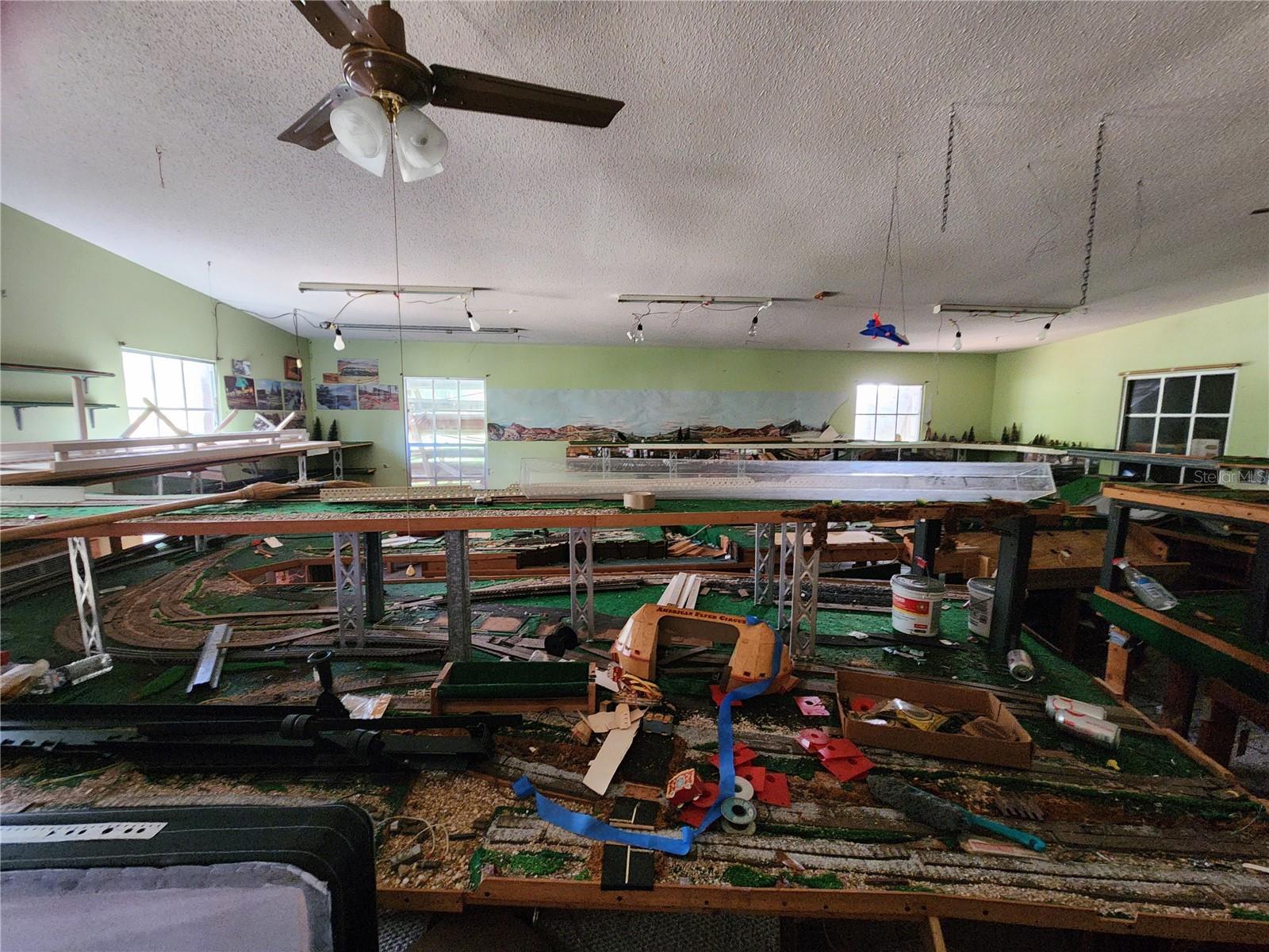 SHAMROCK DR — photo 28