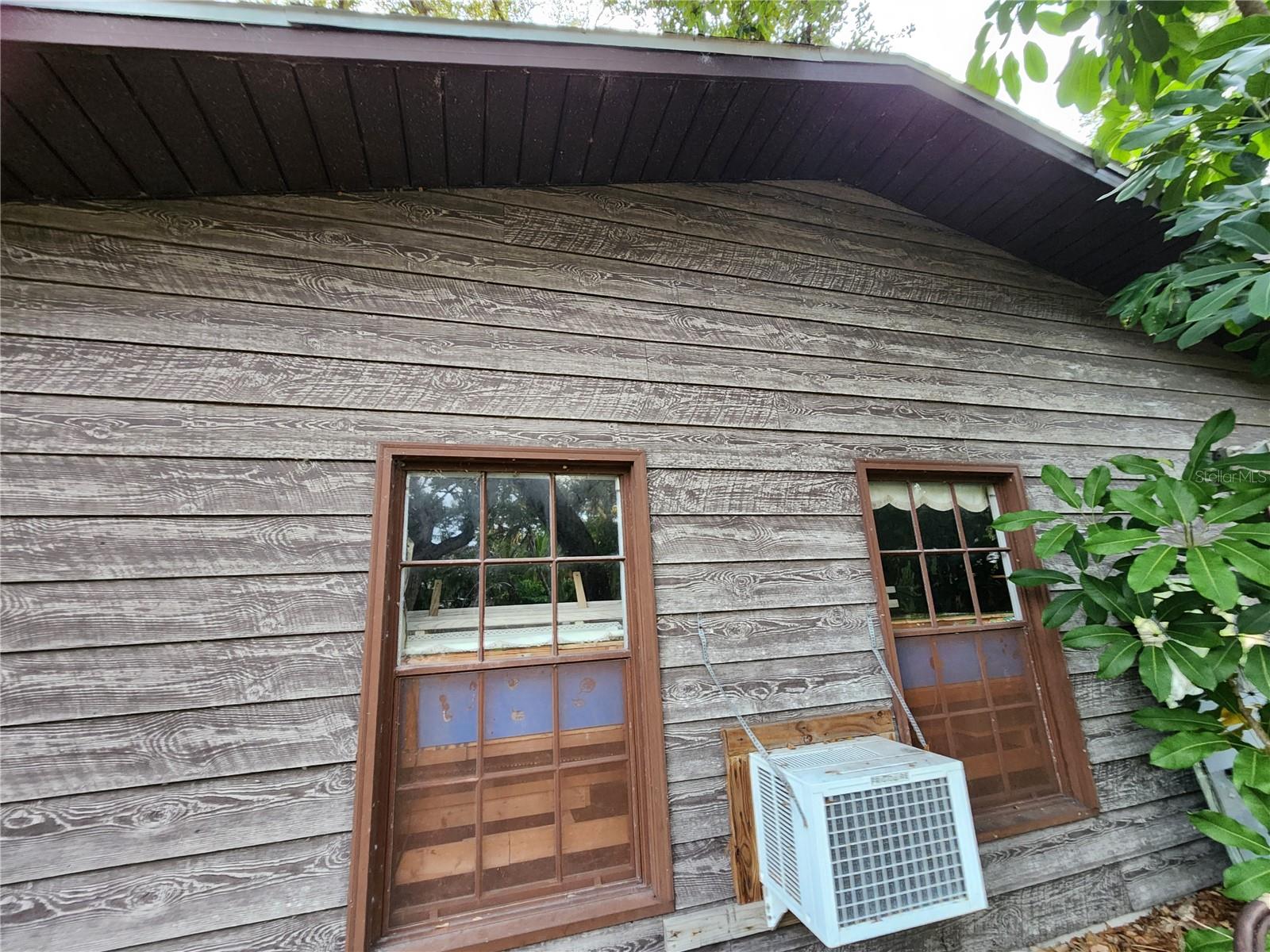 SHAMROCK DR — photo 36