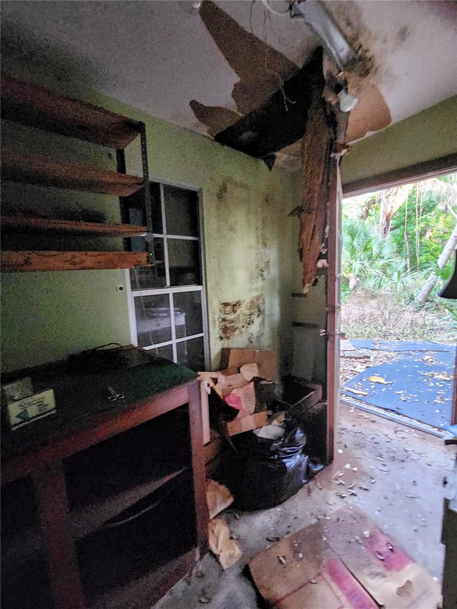 SHAMROCK DR — photo 39