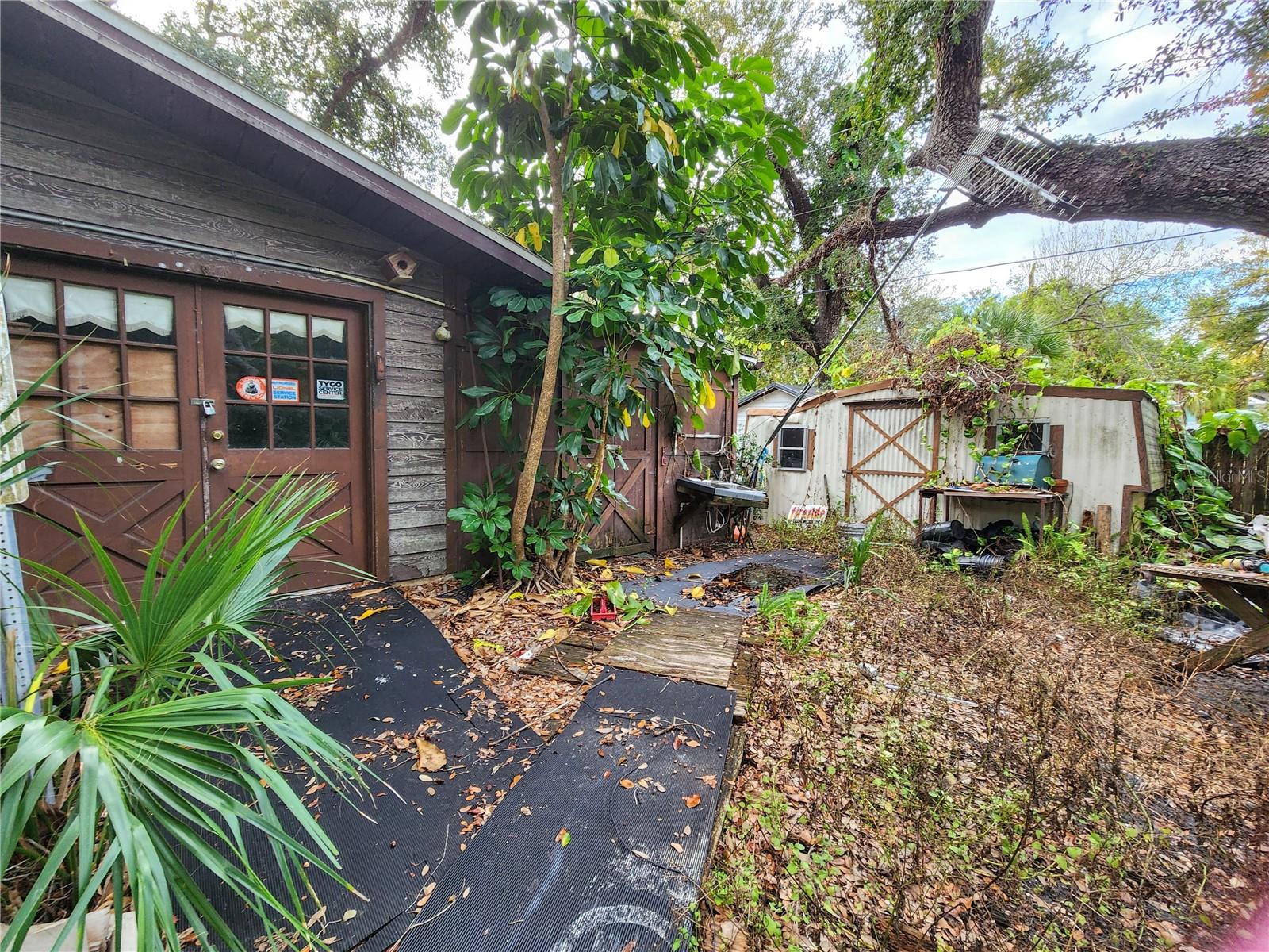 SHAMROCK DR — photo 40