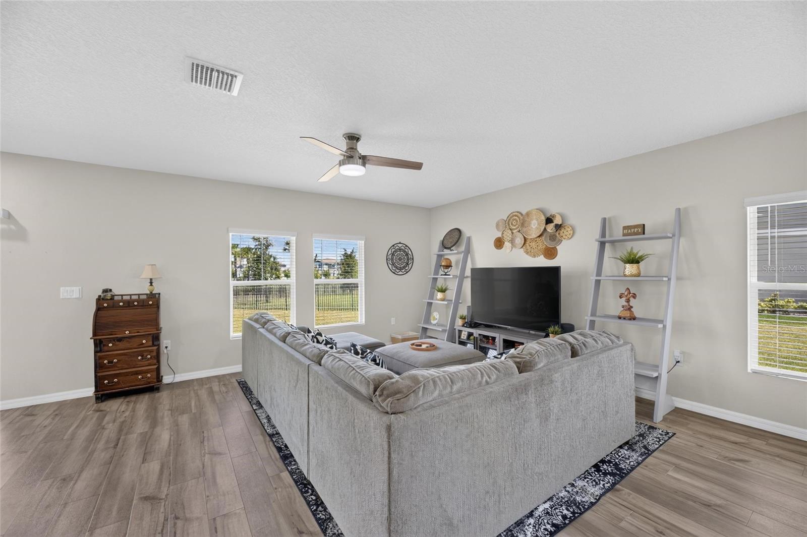 5495 SUMMER SUNSET DR — photo 11