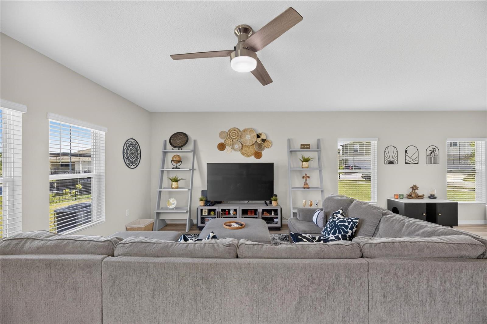 5495 SUMMER SUNSET DR — photo 12
