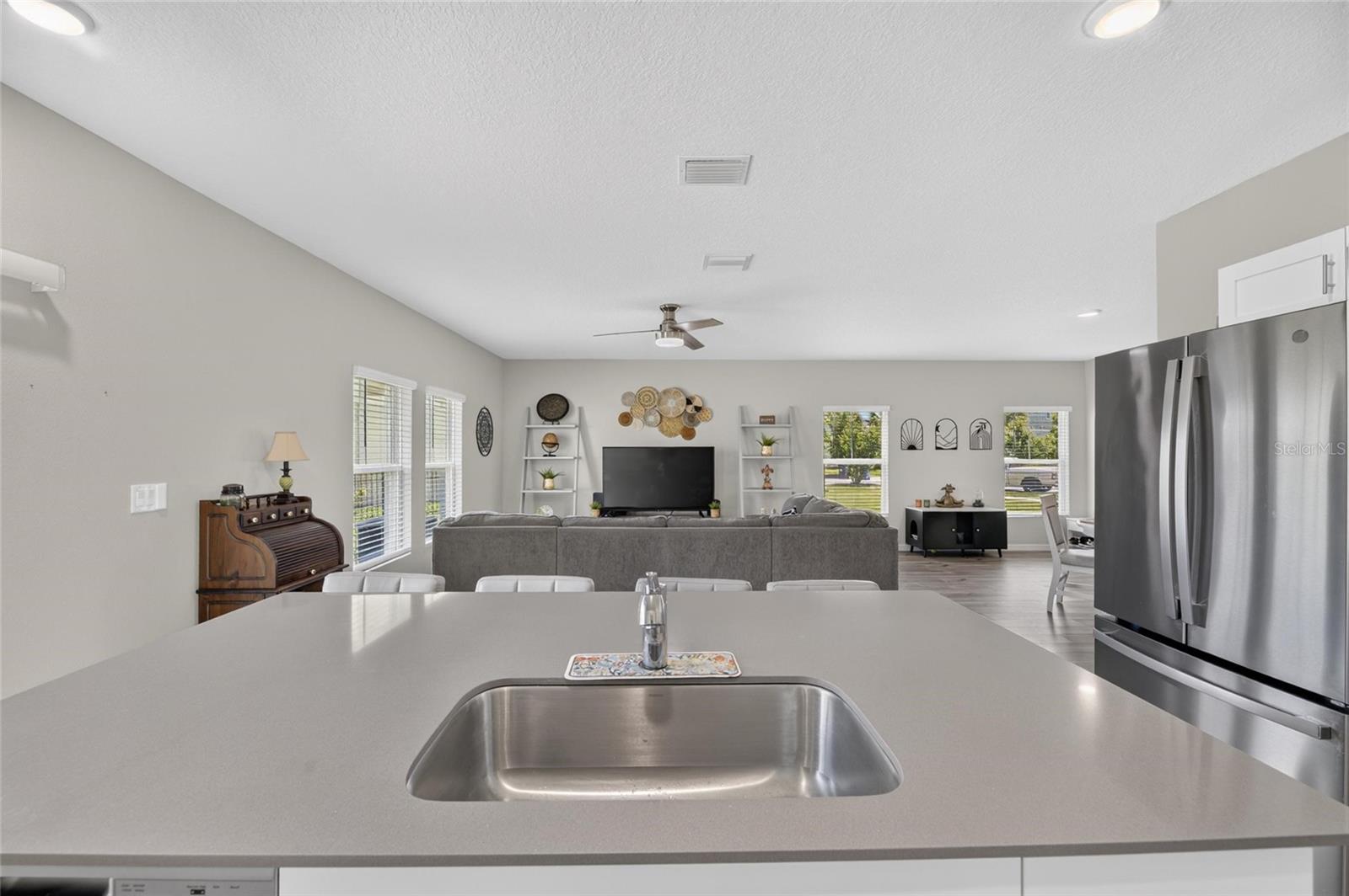 5495 SUMMER SUNSET DR — photo 17