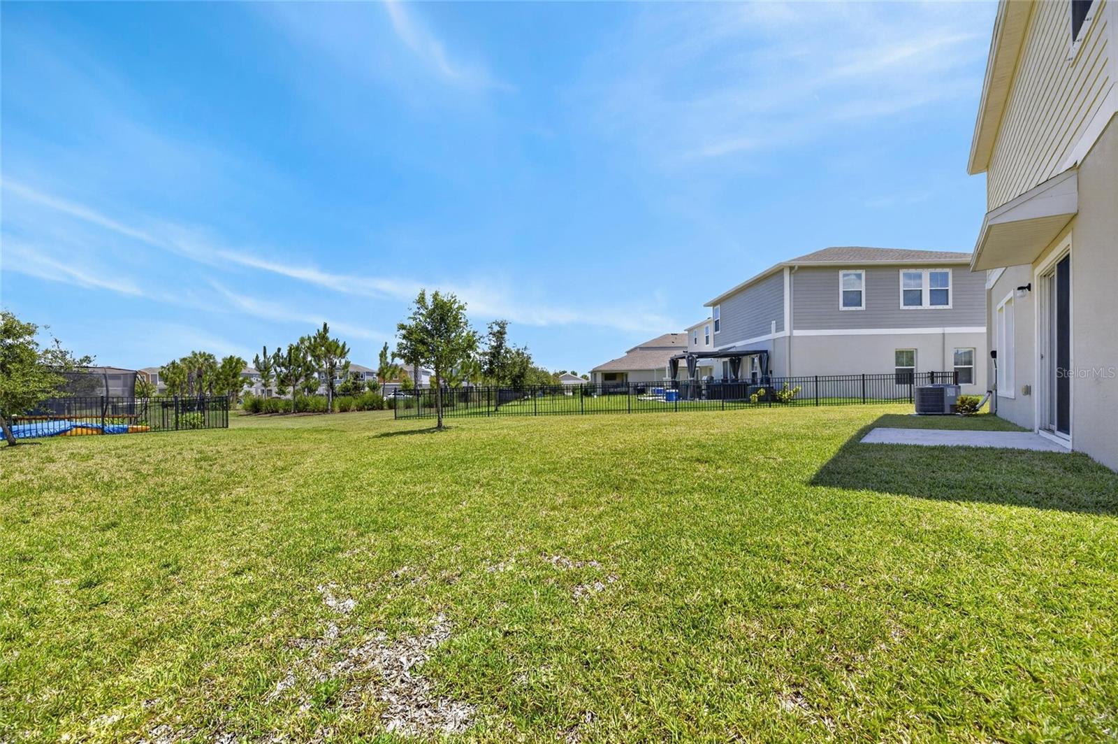 5495 SUMMER SUNSET DR — photo 35