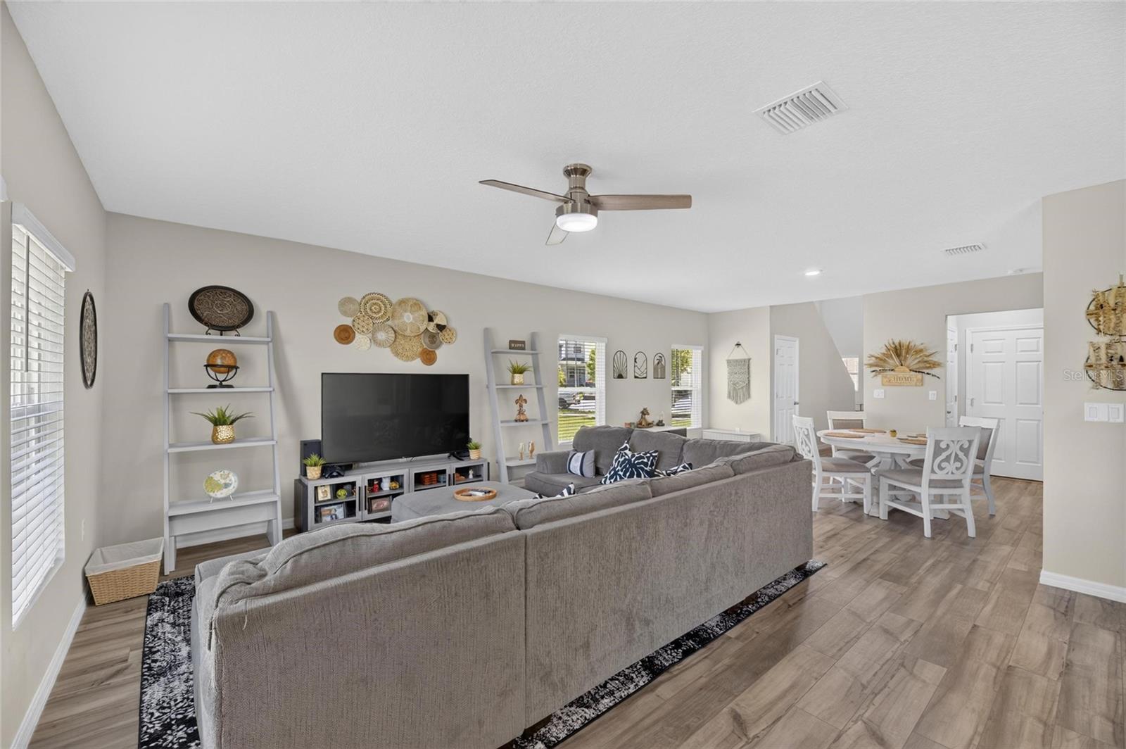 5495 SUMMER SUNSET DR — photo 13