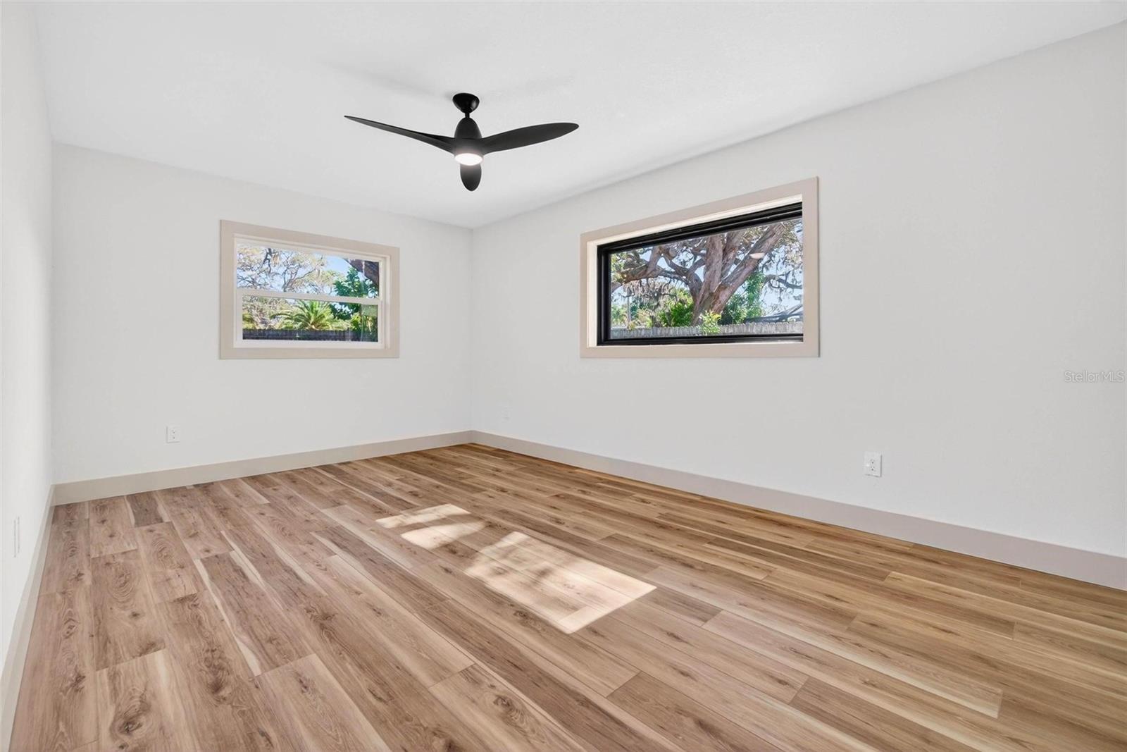 203 DRIFTWOOD DR W — photo 21