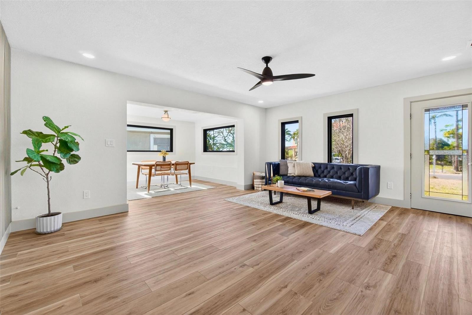 203 DRIFTWOOD DR W — photo 10
