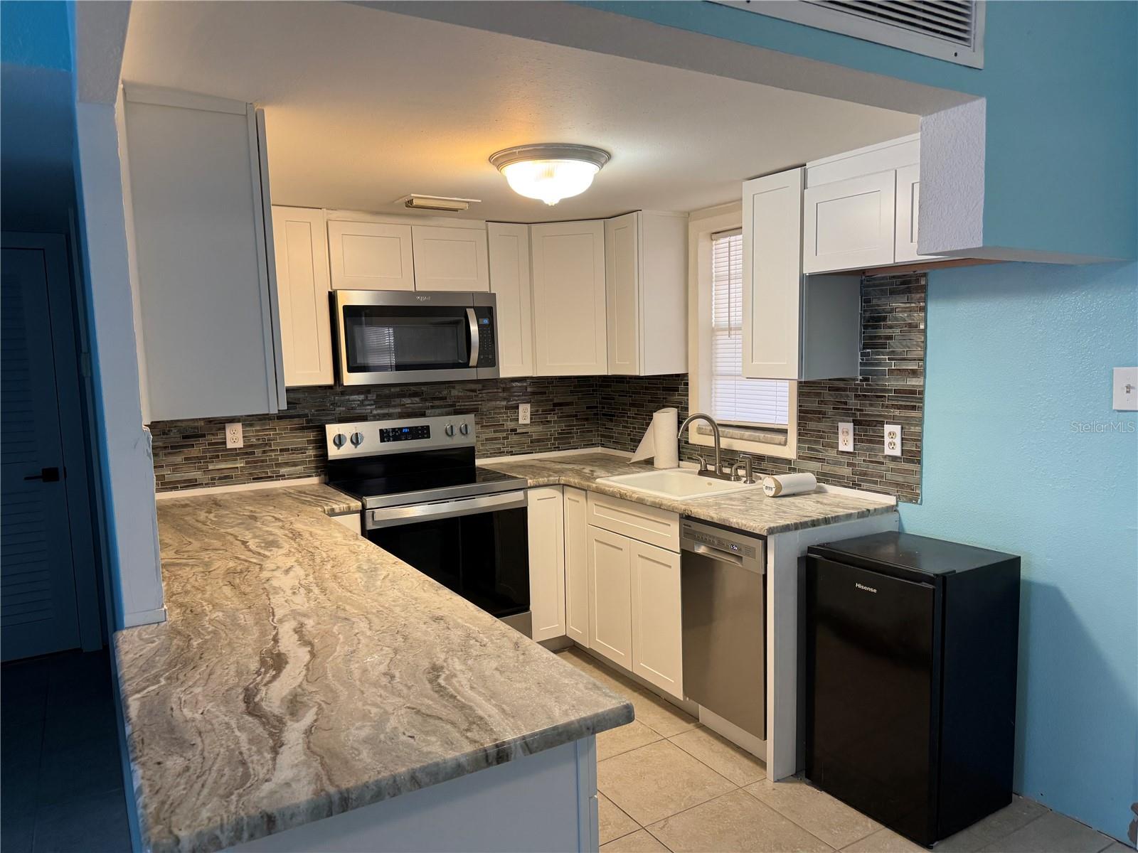 4515` MARINE PKWY #102 — photo 3