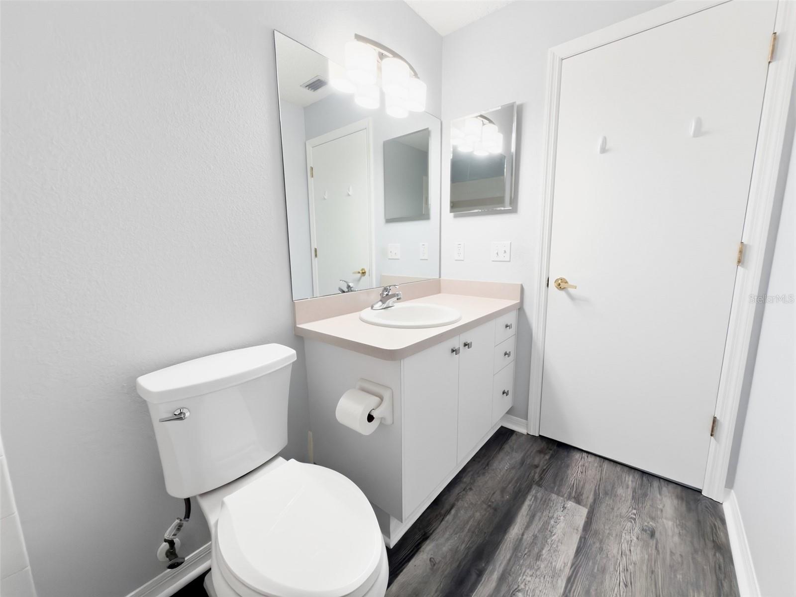 18730 WORTHINGTON DR — photo 33