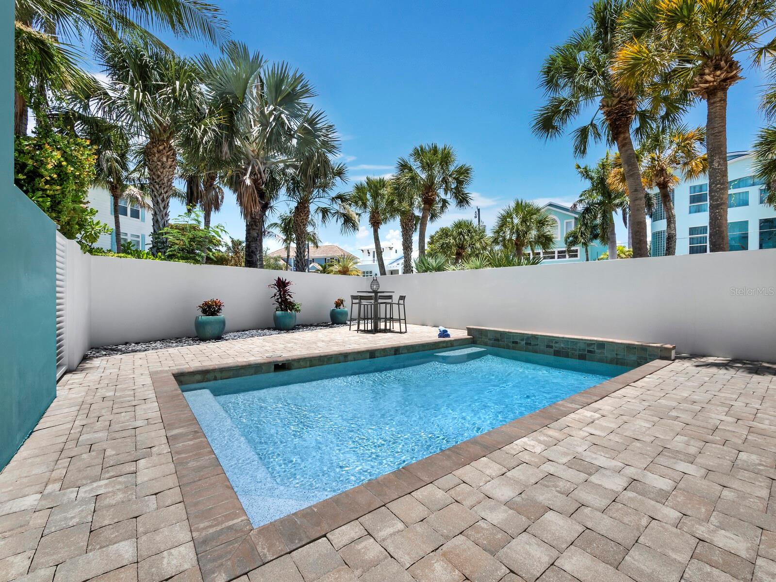 471 ISLAND CIR — photo 9