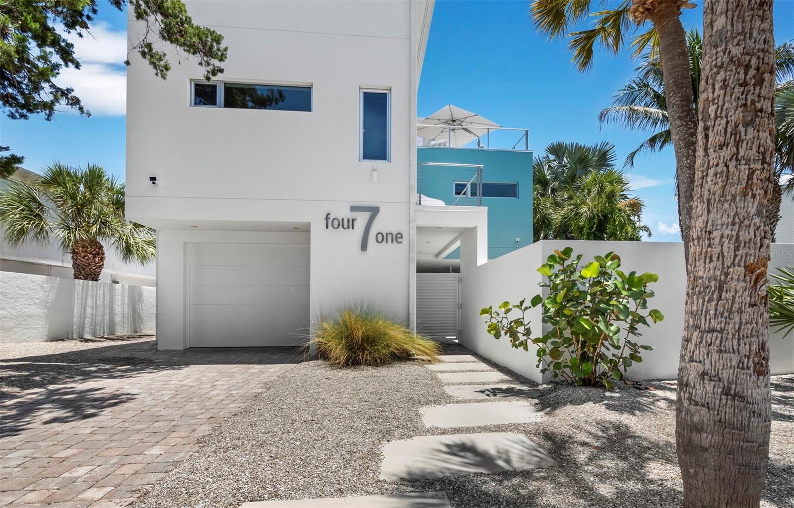471 ISLAND CIR — photo 3