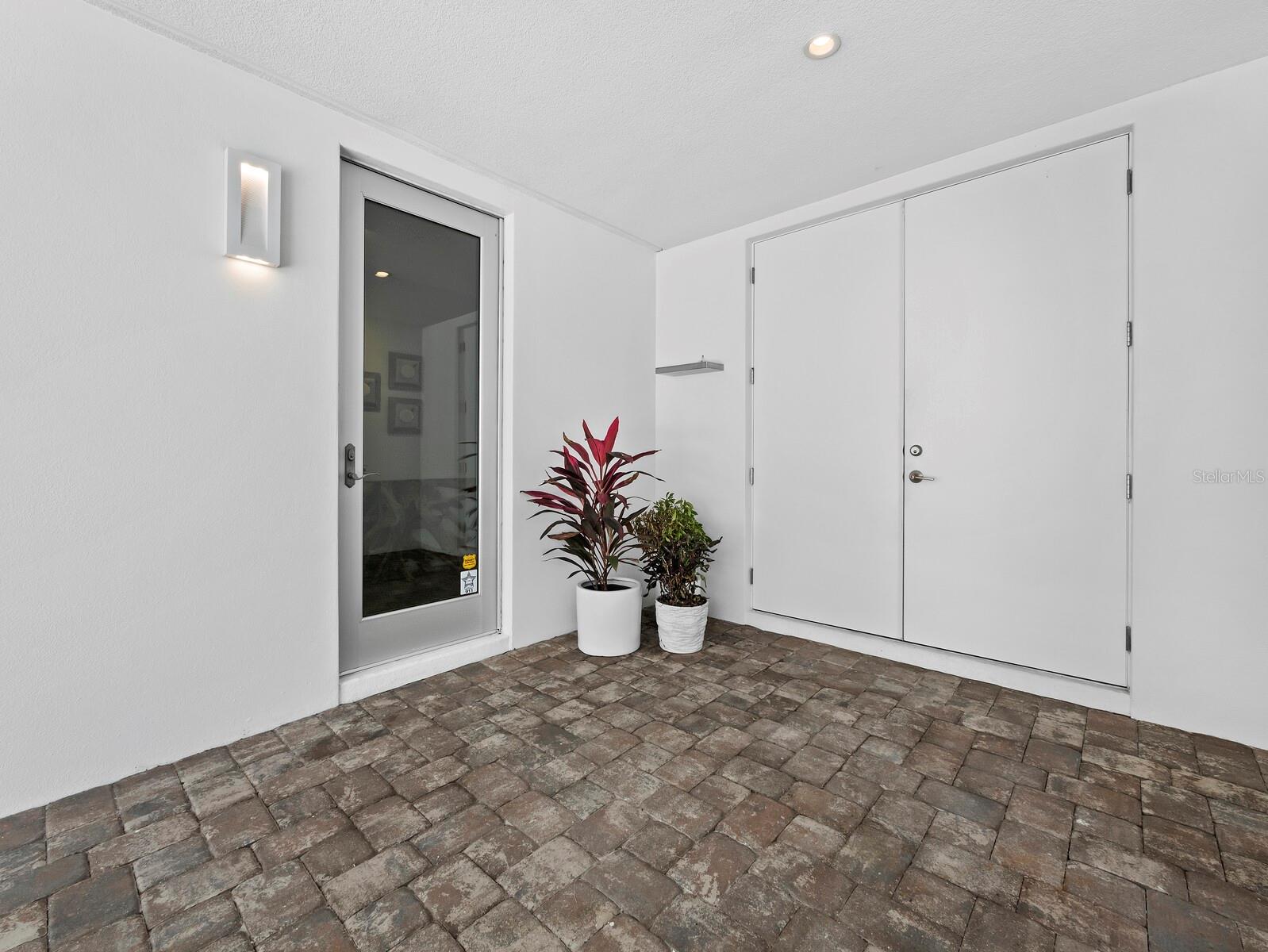 471 ISLAND CIR — photo 10