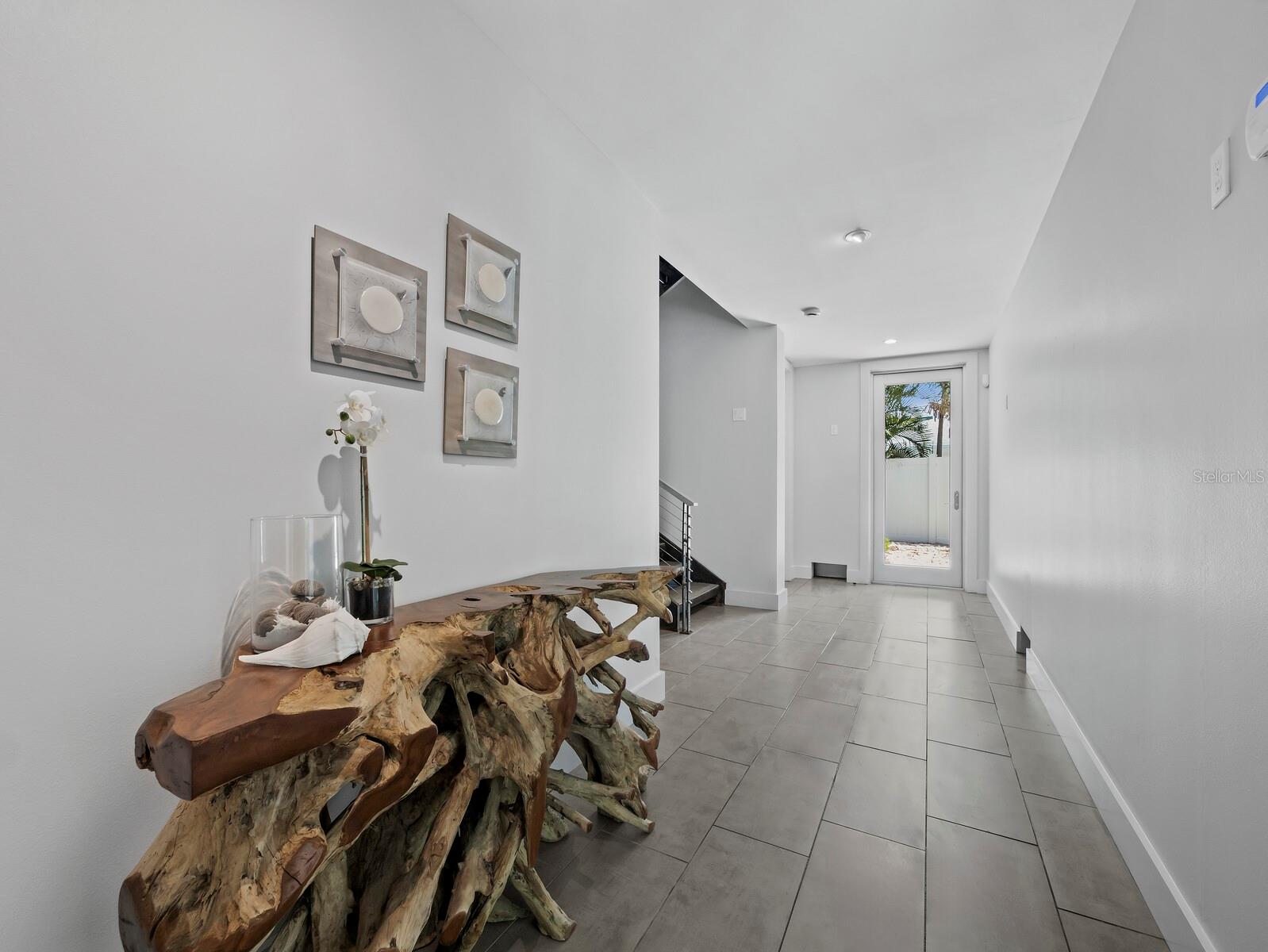 471 ISLAND CIR — photo 11