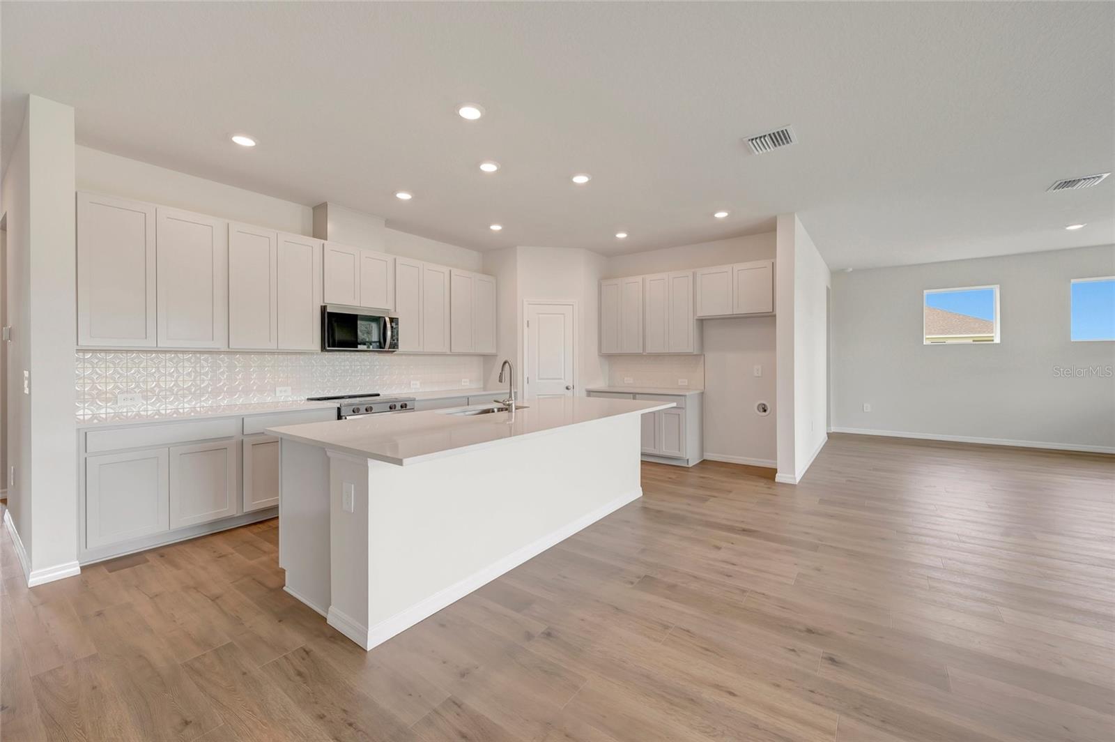 318 STETSON RISE CT — photo 2