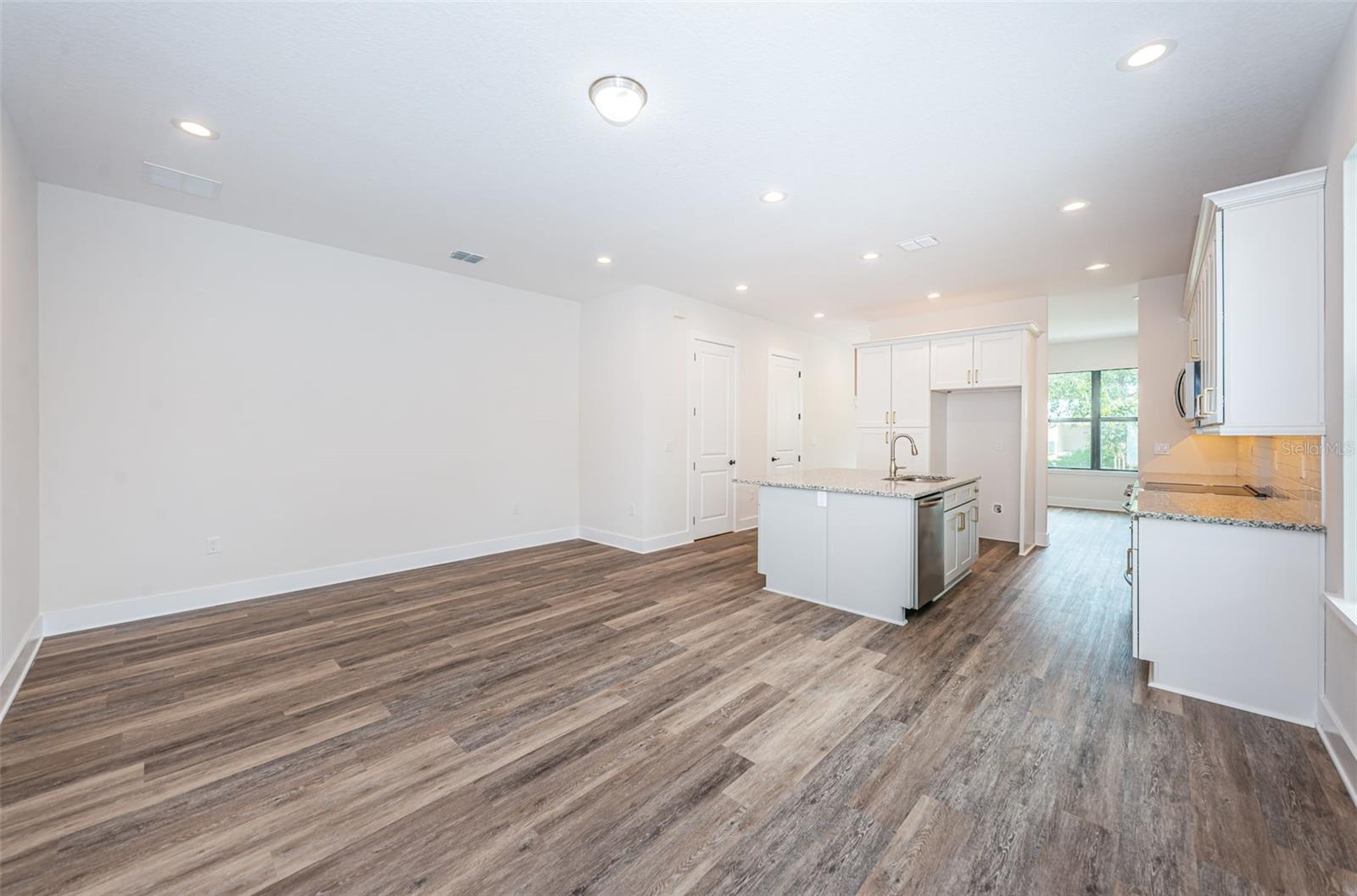 5972 CENTRAL AVE — photo 12